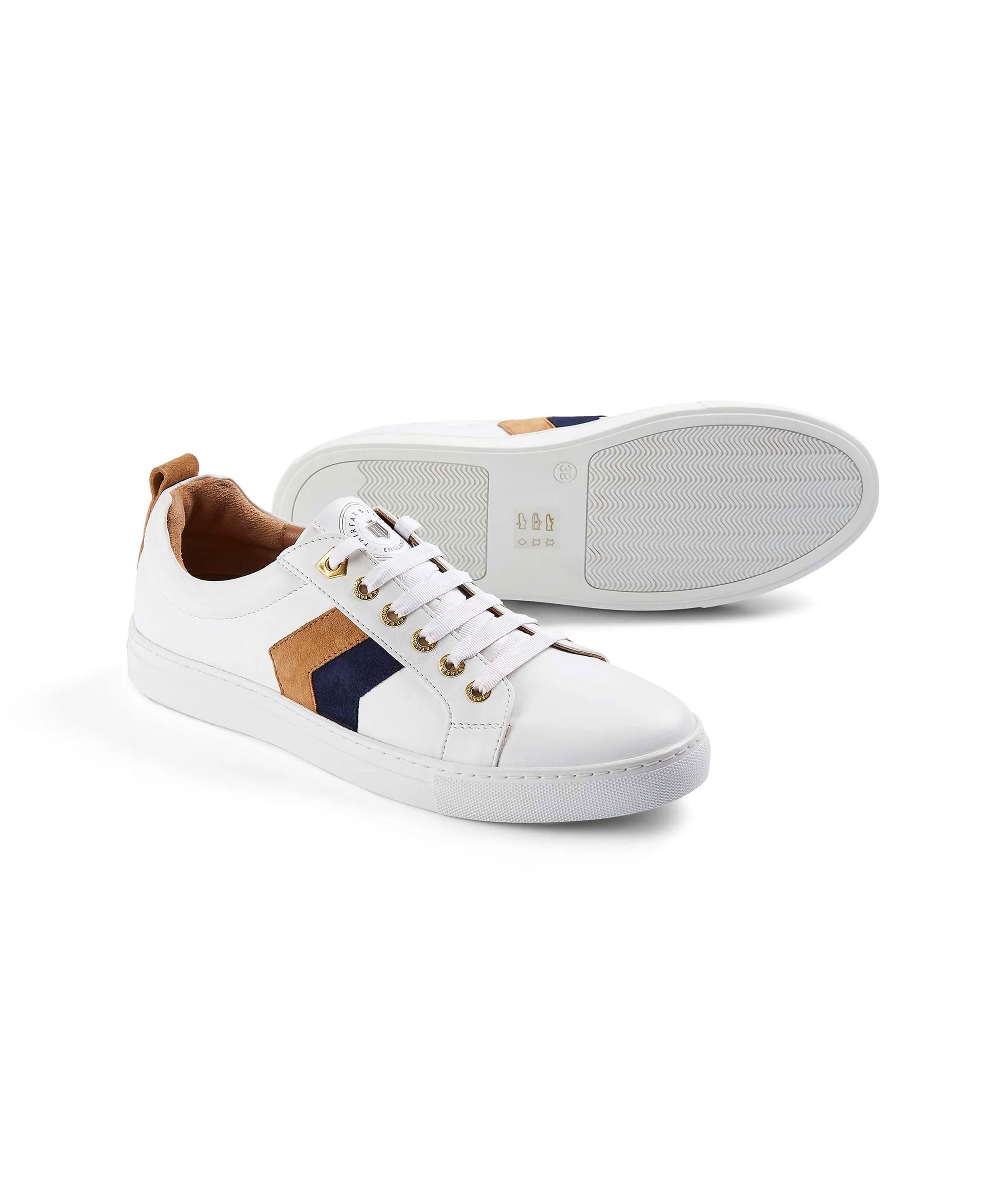 Alexandra Trainer - White