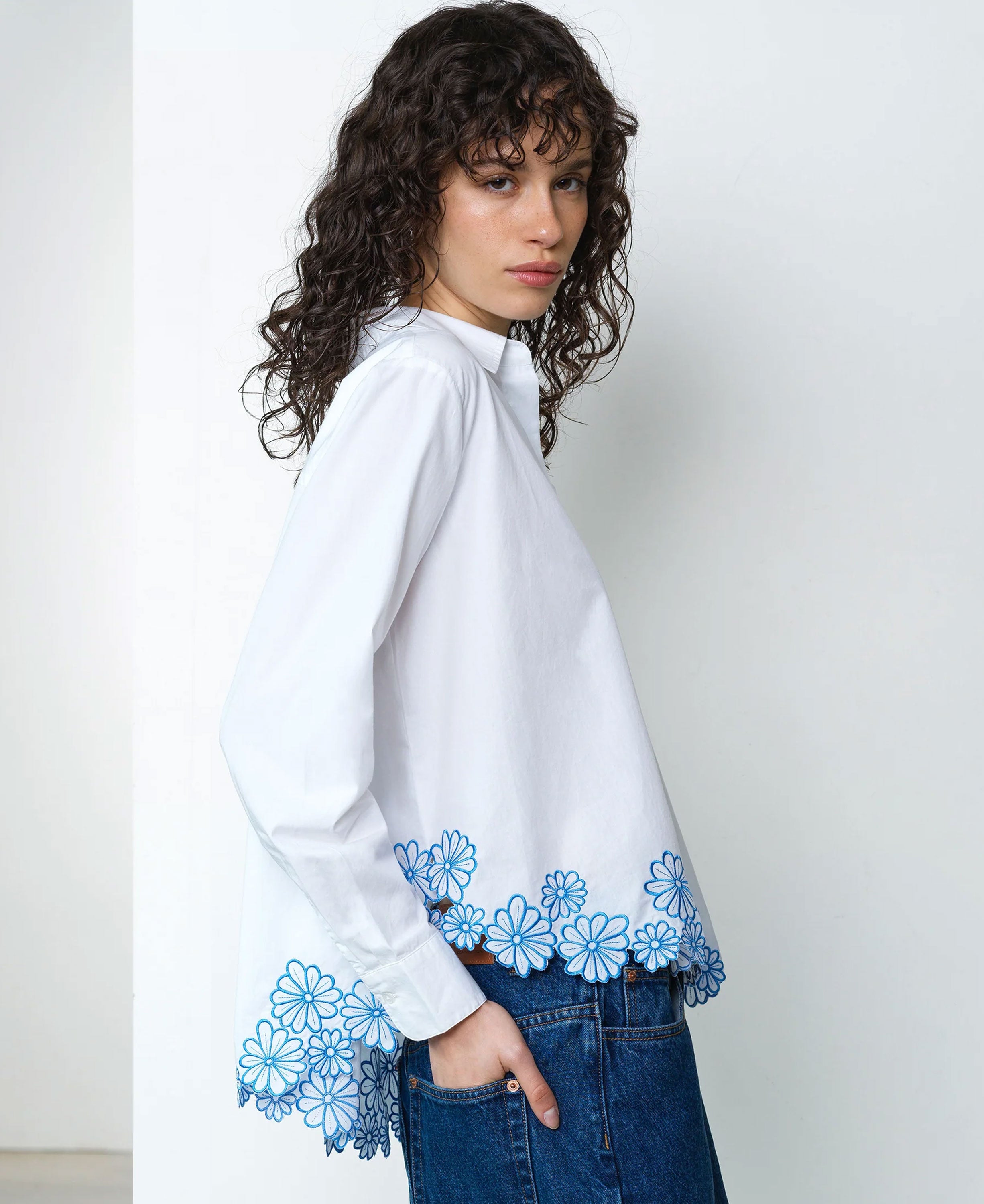 Cambria Cotton Floral Hem Shirt - Linen White/Azure Blue