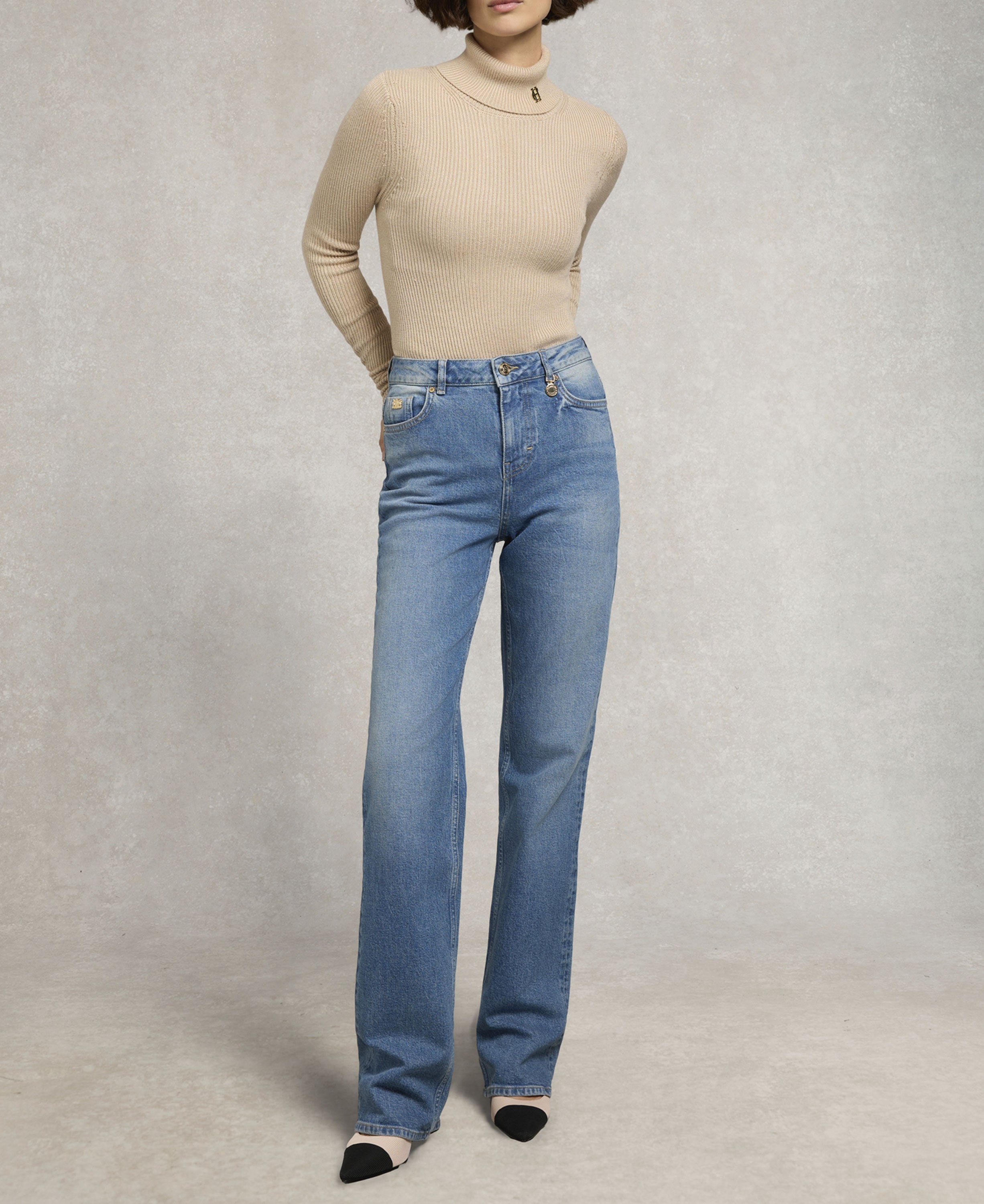 Classic Straight Jean - Classic Denim