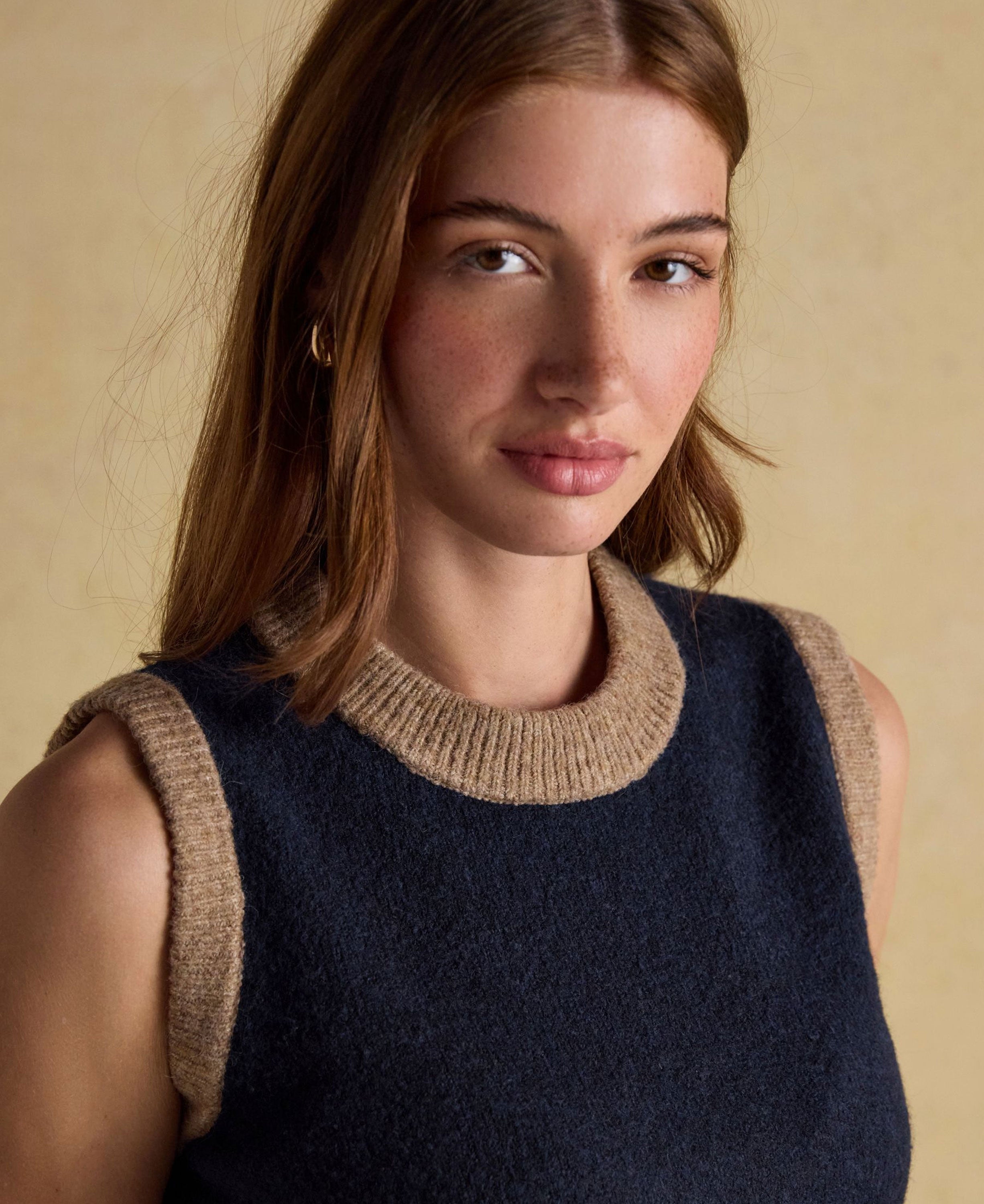 Holly Knitted Vest - Navy/Camel