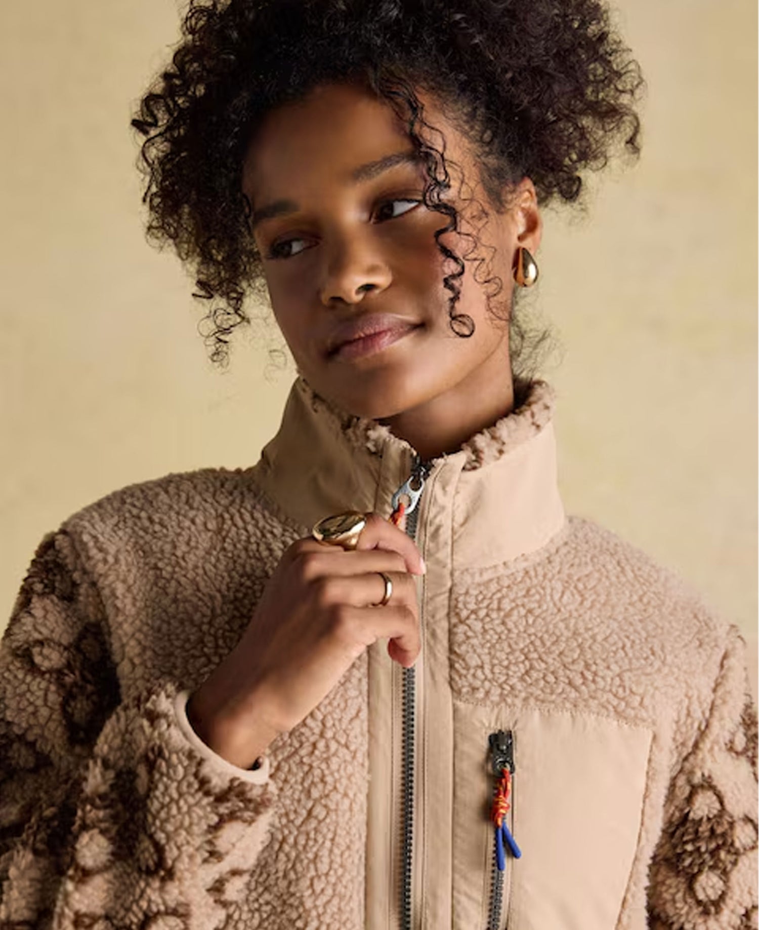 Lottie Borg Fleece - Neutral Icon Print