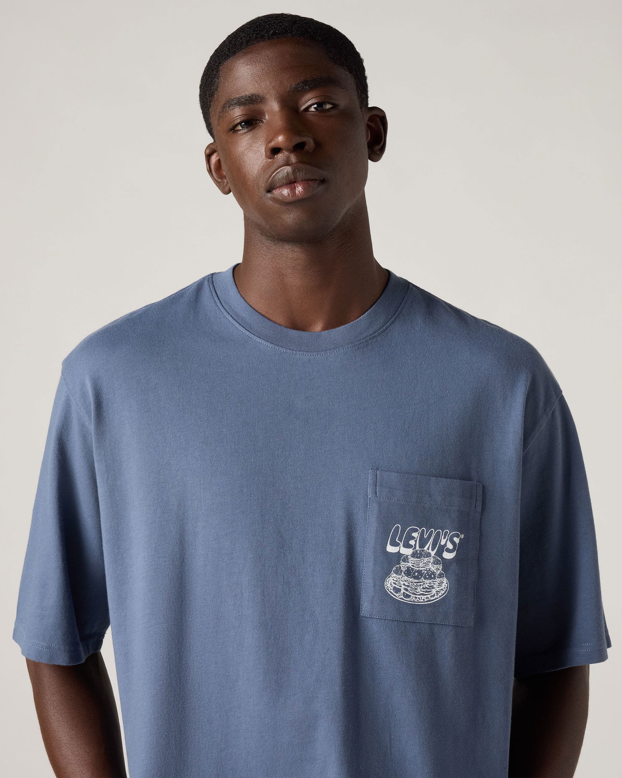 Half Sleeve Graphic Pocket Tee - Levi&
