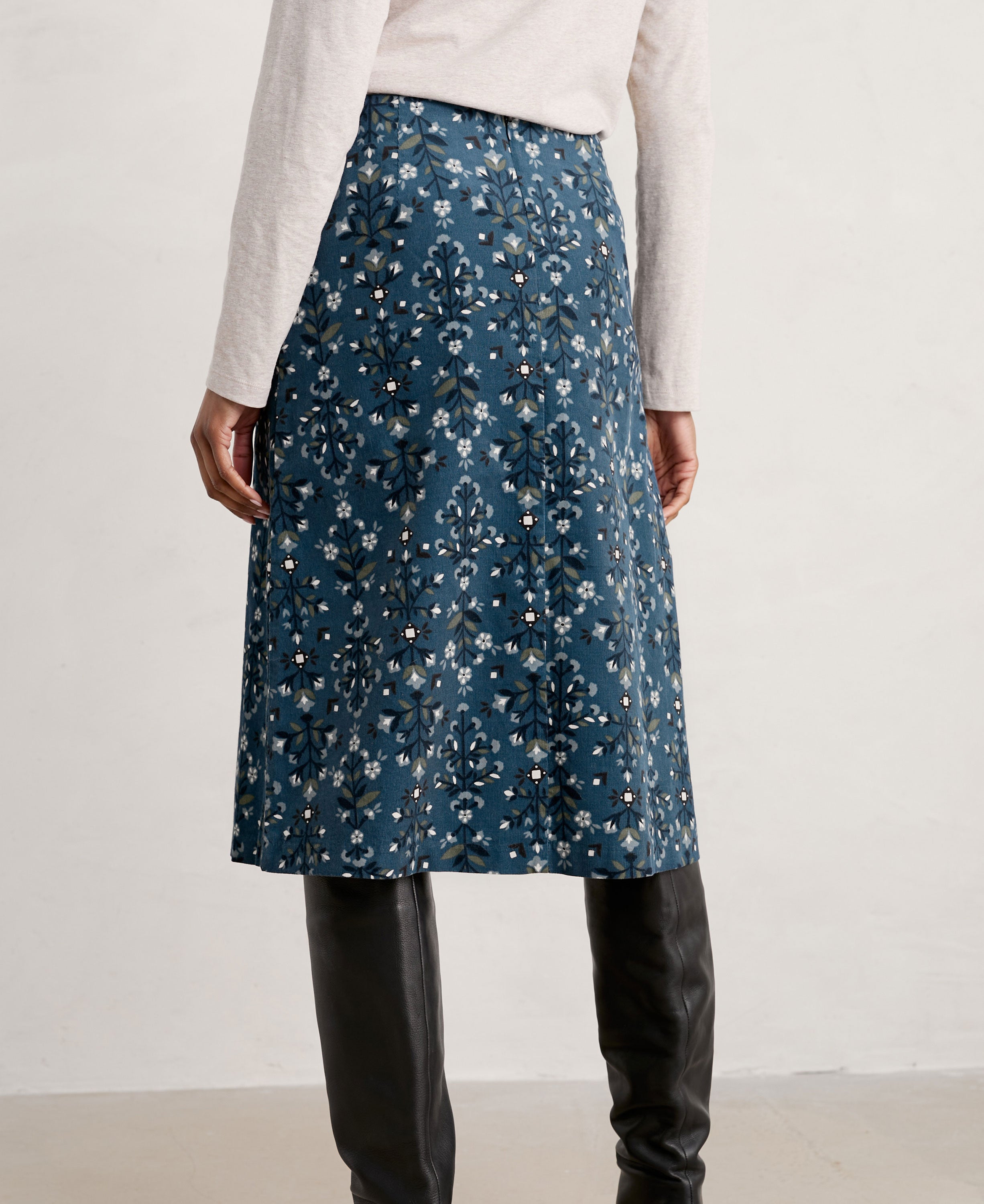 Forest View Skirt - Floral Blanket Dark Lugger