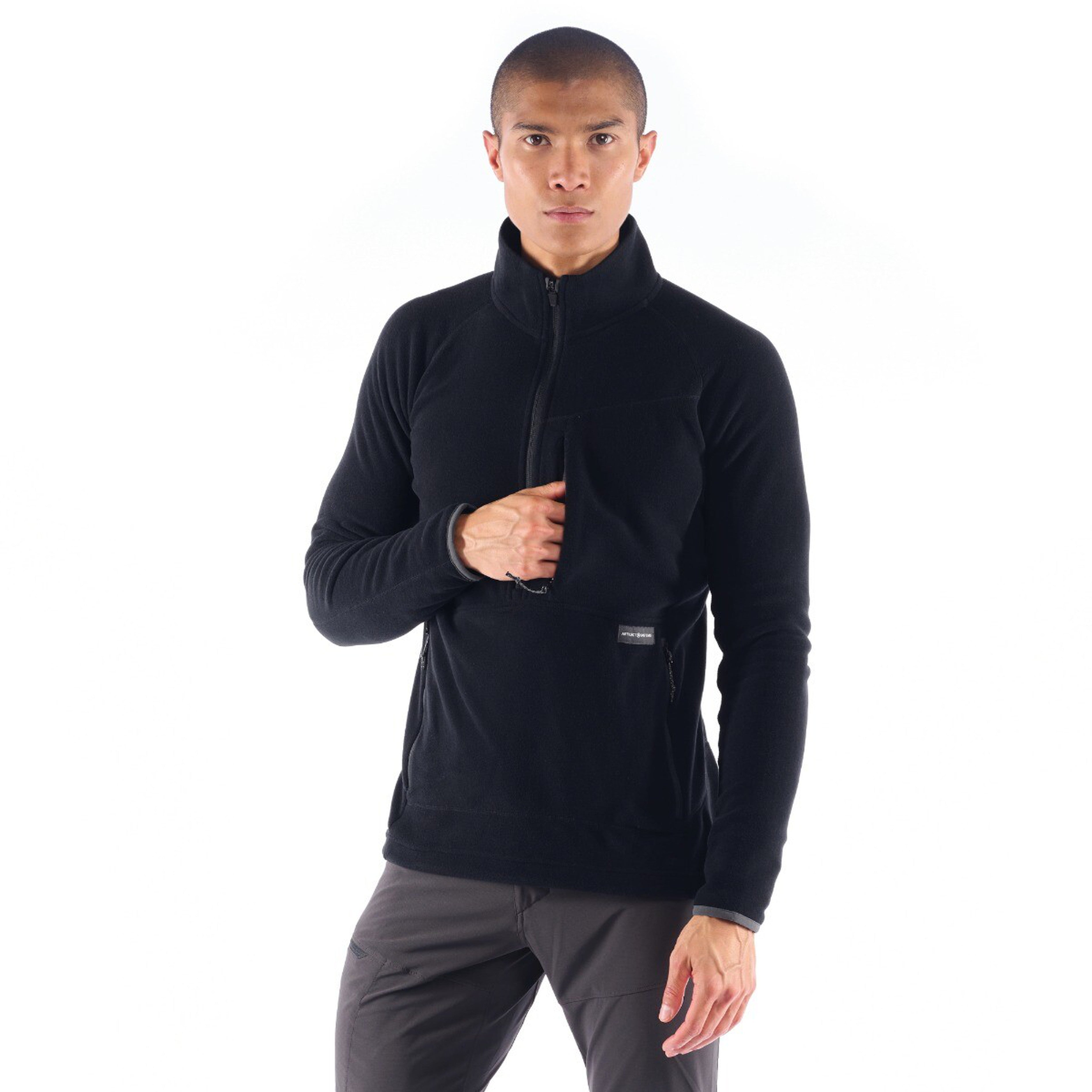 Halfmoon Bio Pullover - Black