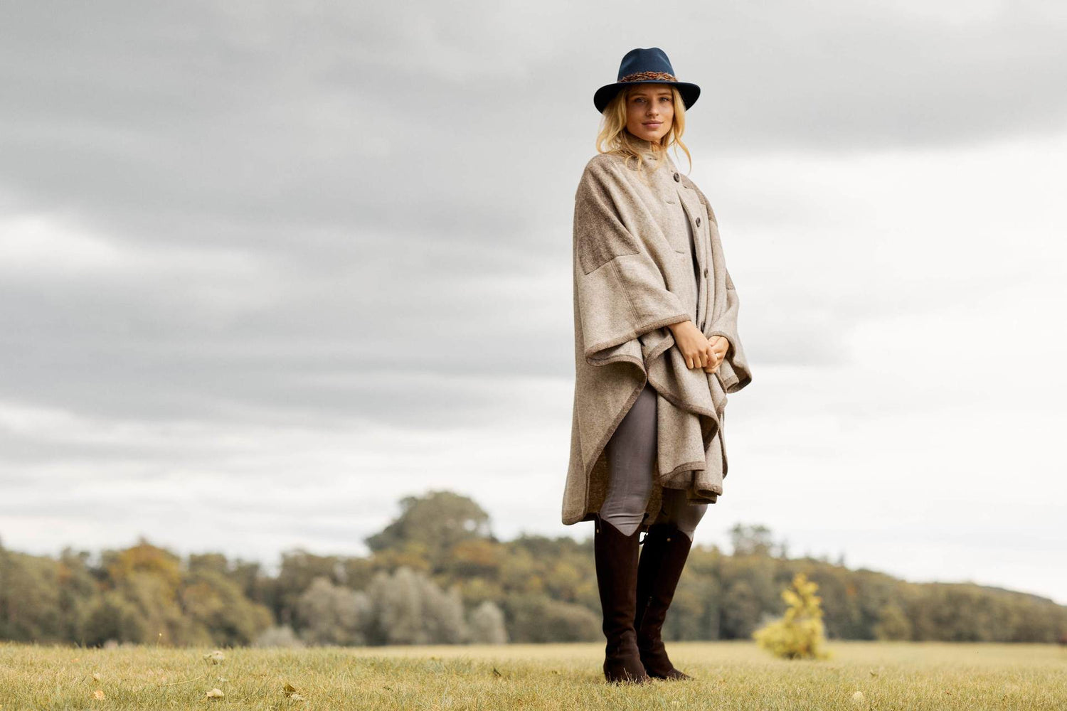 Suffolk Fedora Bronze Wrap - Navy