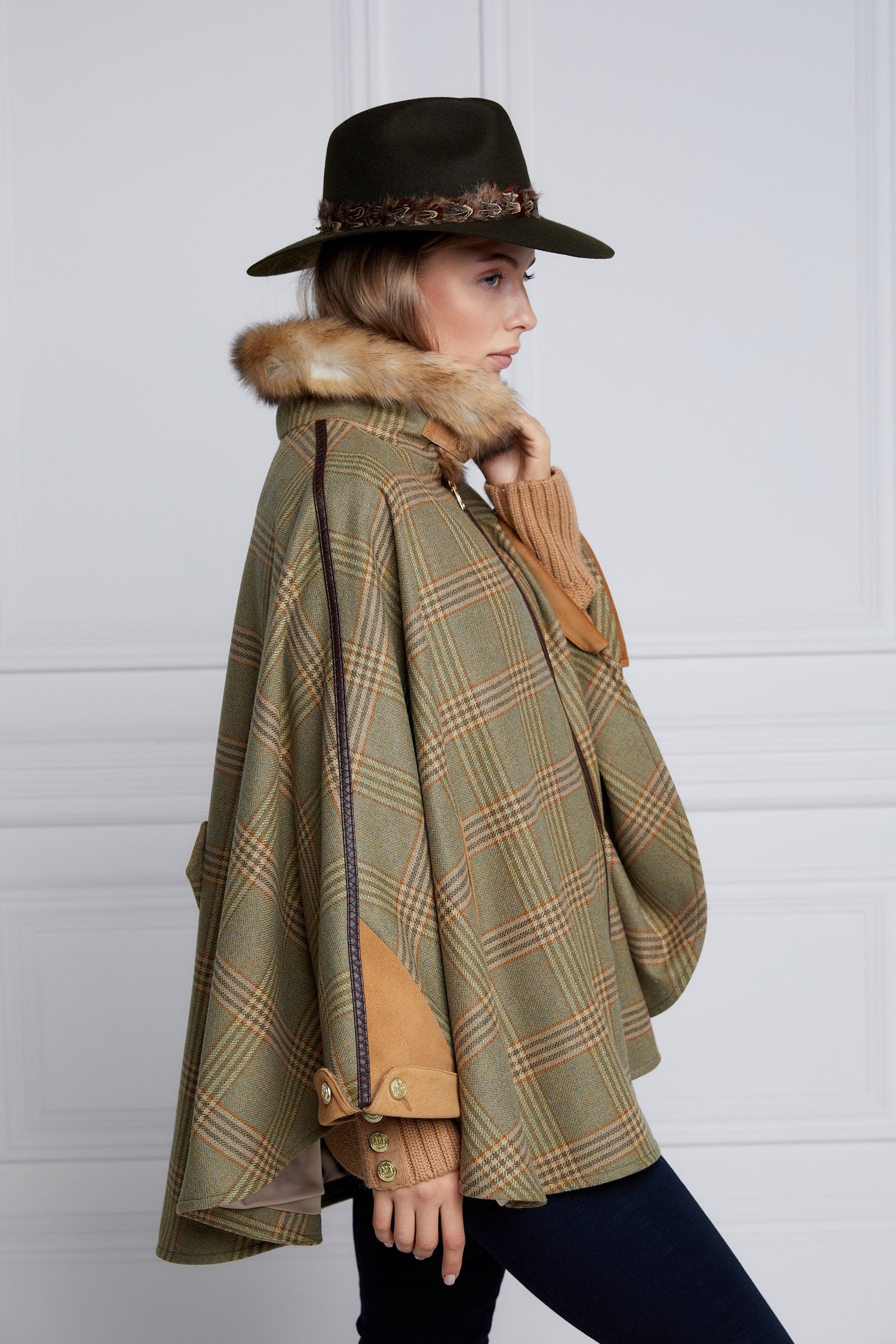Chiltern Tweed Cape - Leveret