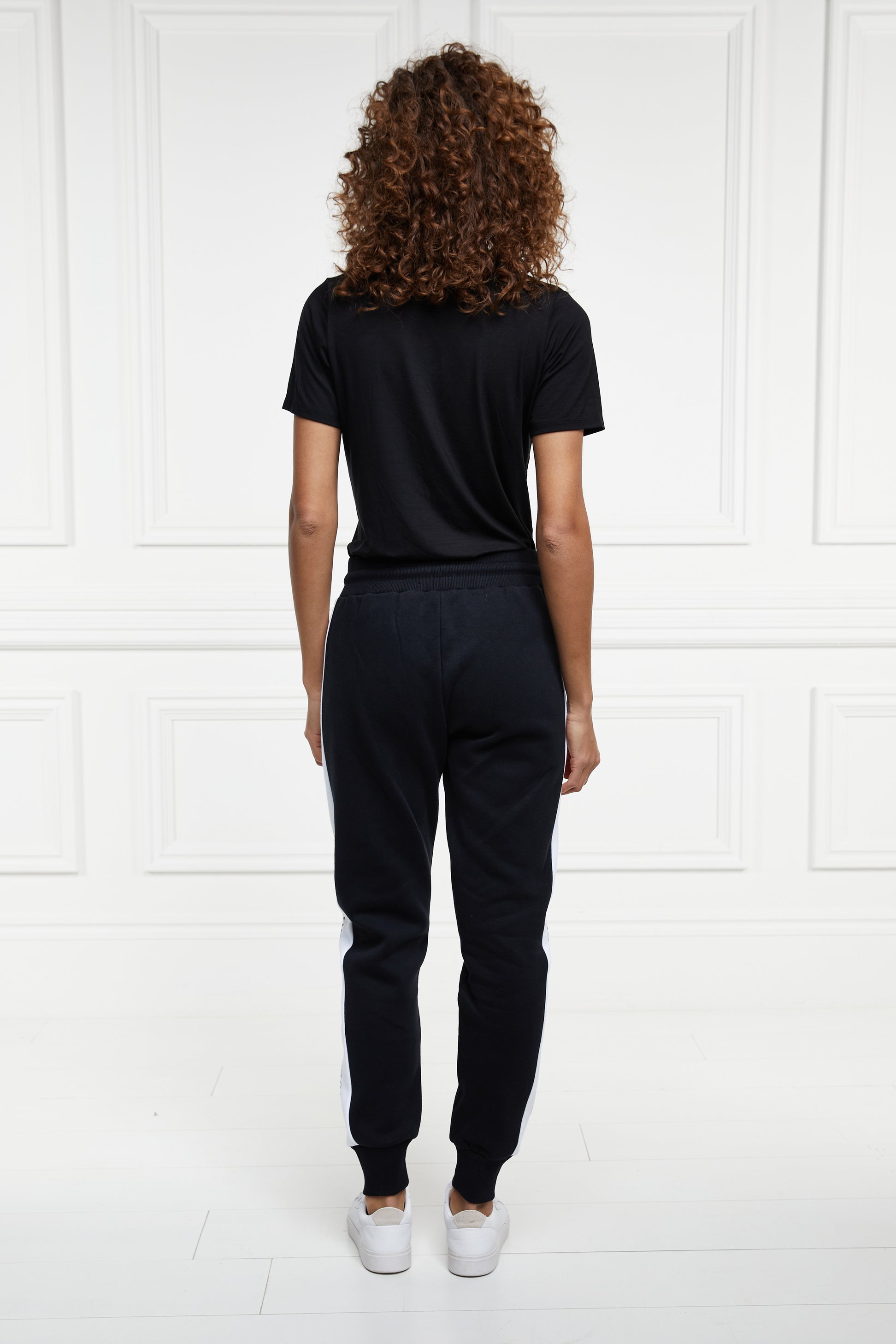 Shield Jogger - Black