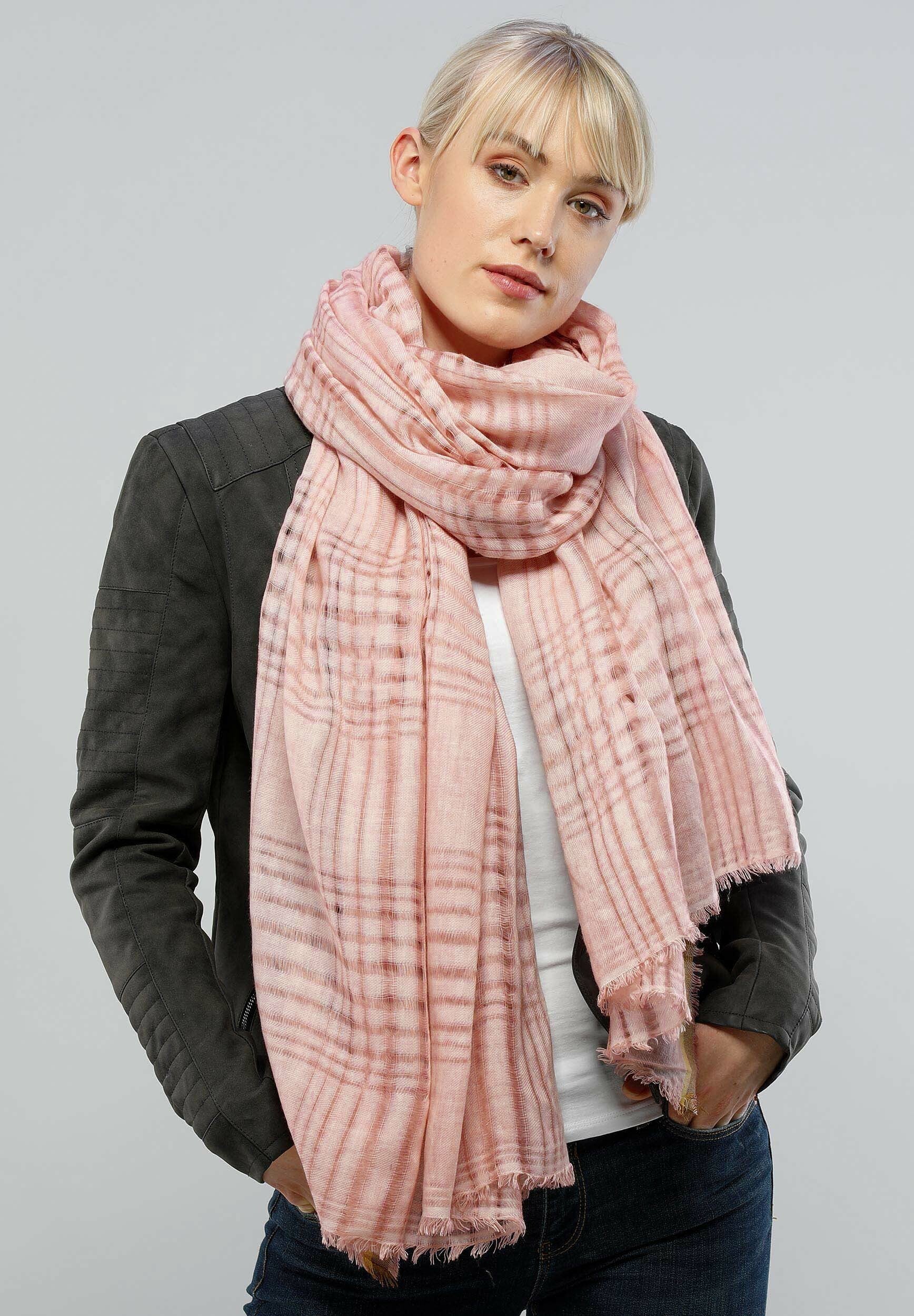 Light Check Scarf - Salmon