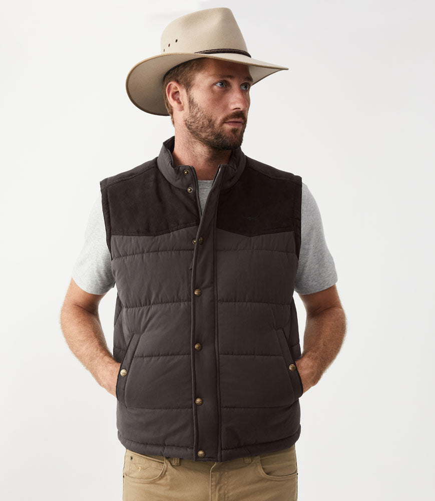 Carnarvon Gilet - Chocolate