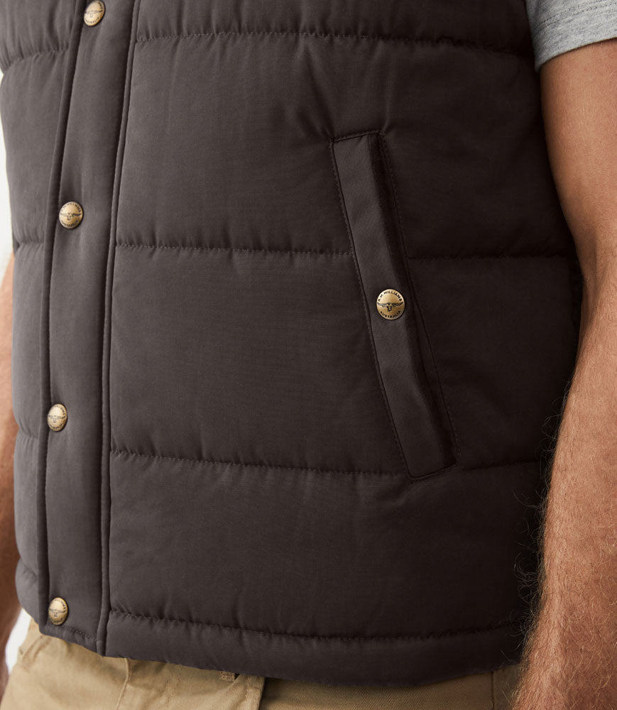 Carnarvon Gilet - Chocolate