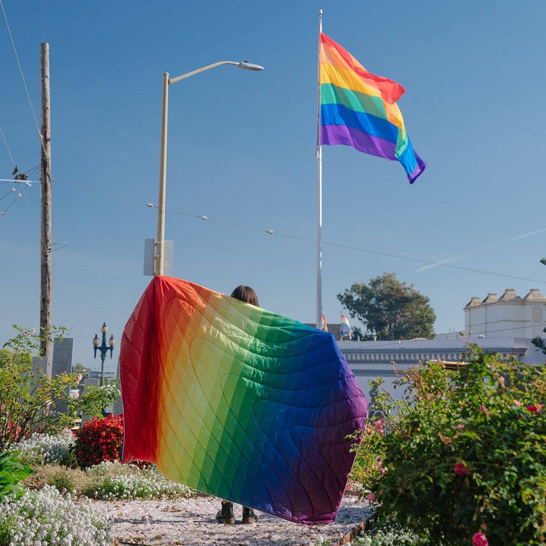 Original Puffy Blanket - Rainbow Fade