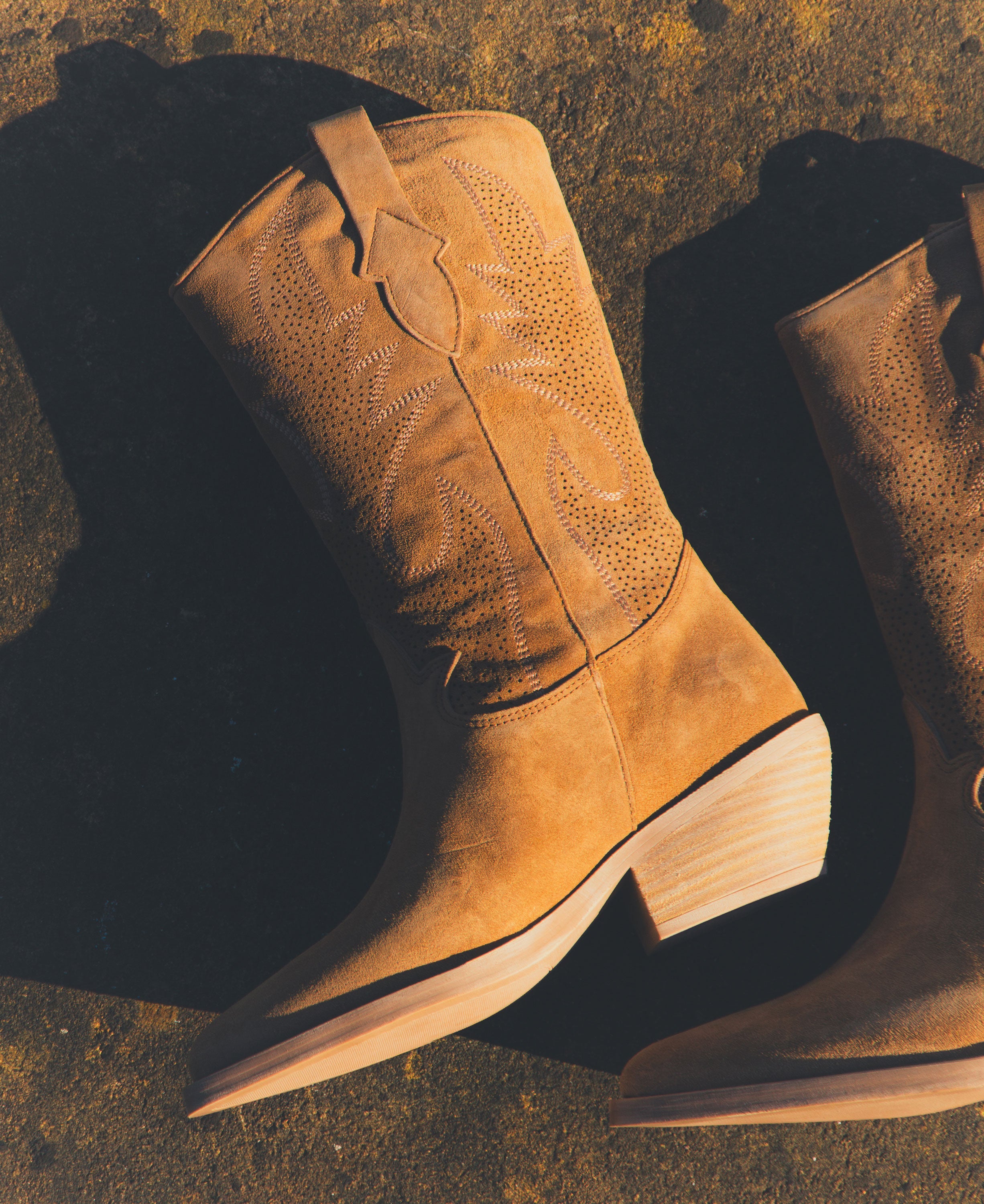 Holly Mid-Calf Cowboy Boots - Tan