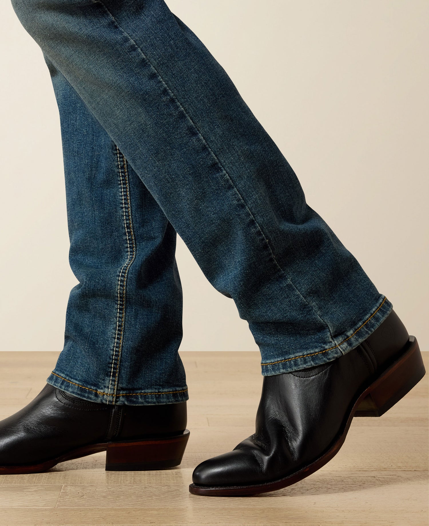M8 Modern TekStretch Sebastian Slim Leg Jean - Grafton