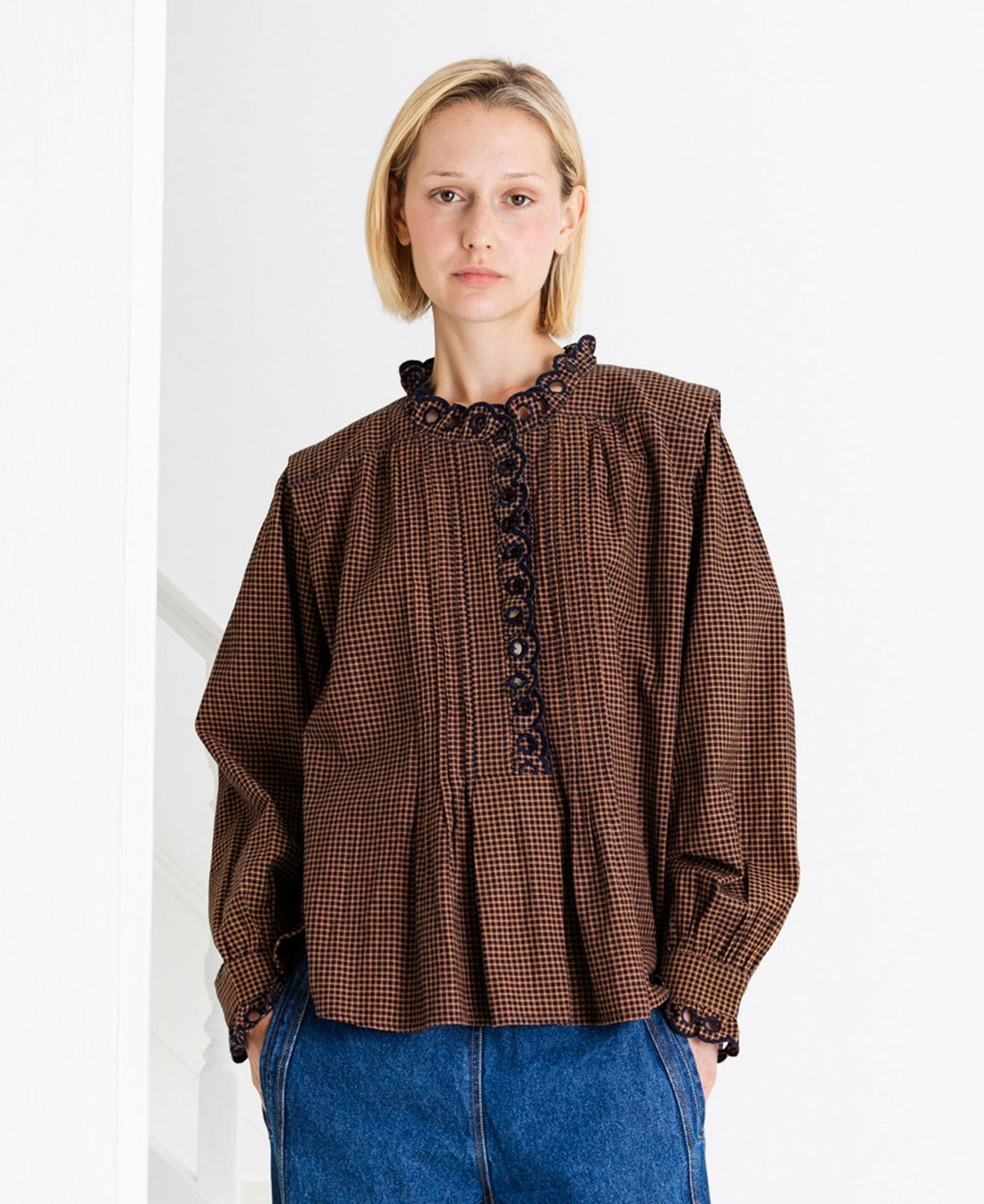 Etienne Scalloped Placket Shirt - Midnight/Tan
