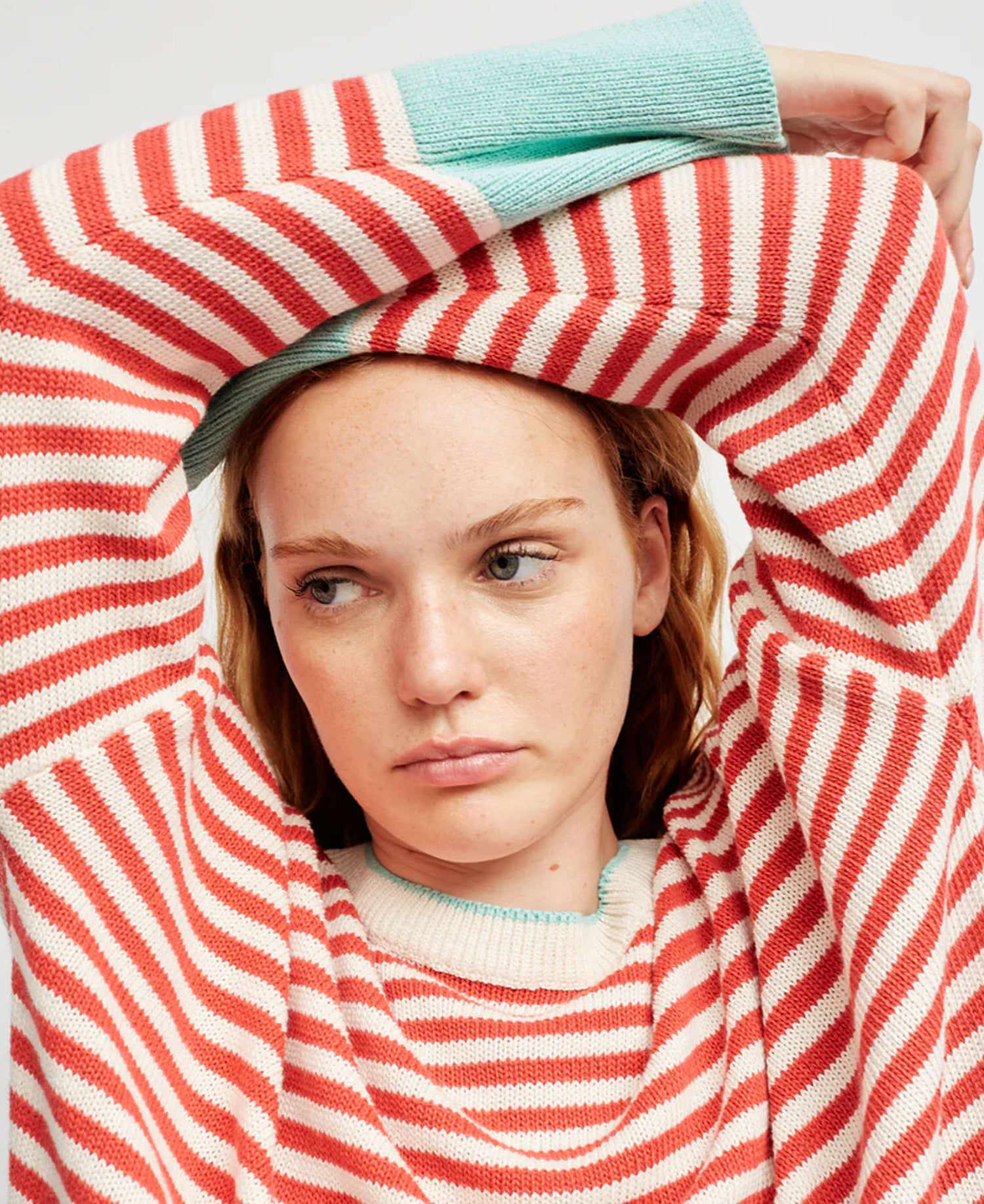 Snack Sweater - Rojo Red