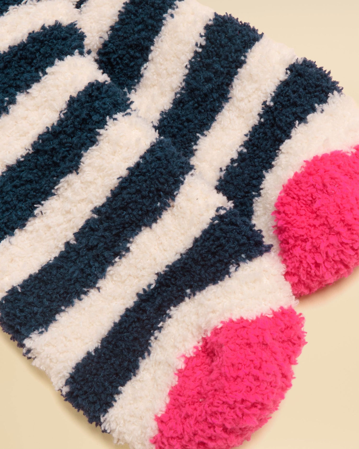 Fluffy Socks - Navy Cream Stripe
