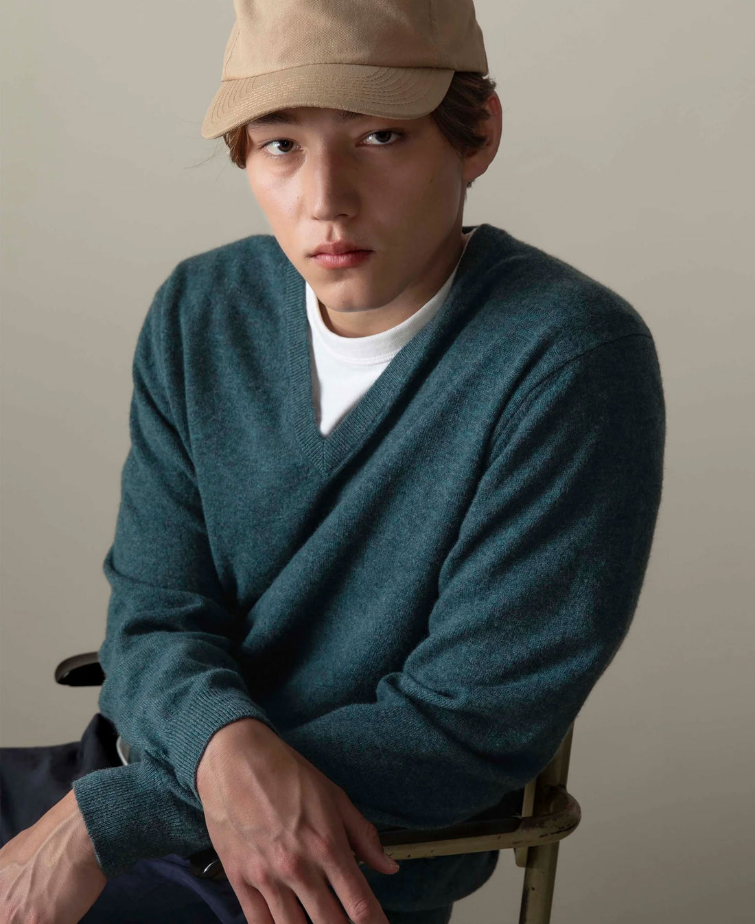 Cashmere V Neck Jumper - Haze Green