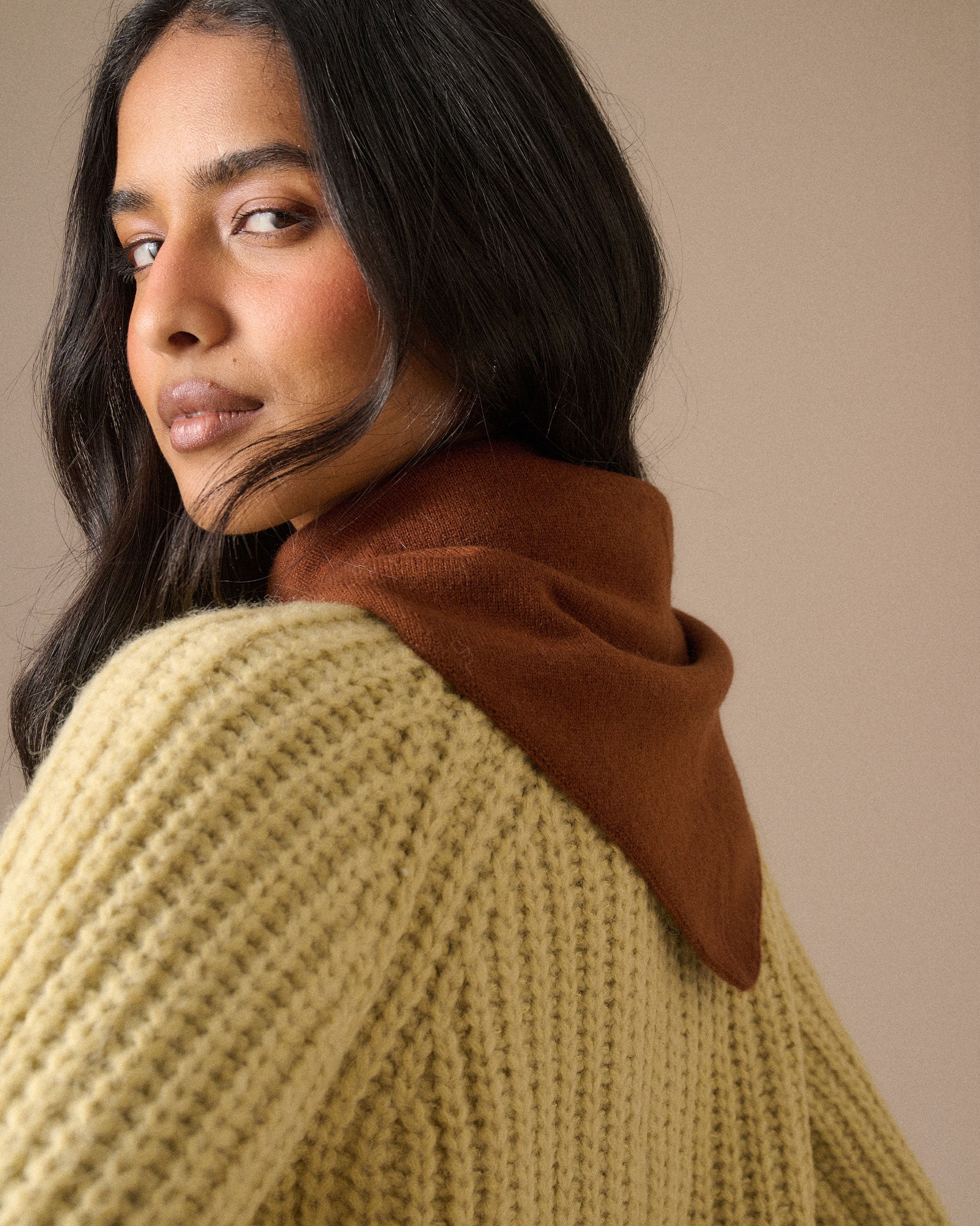 Small Triangle Scarf - Brown