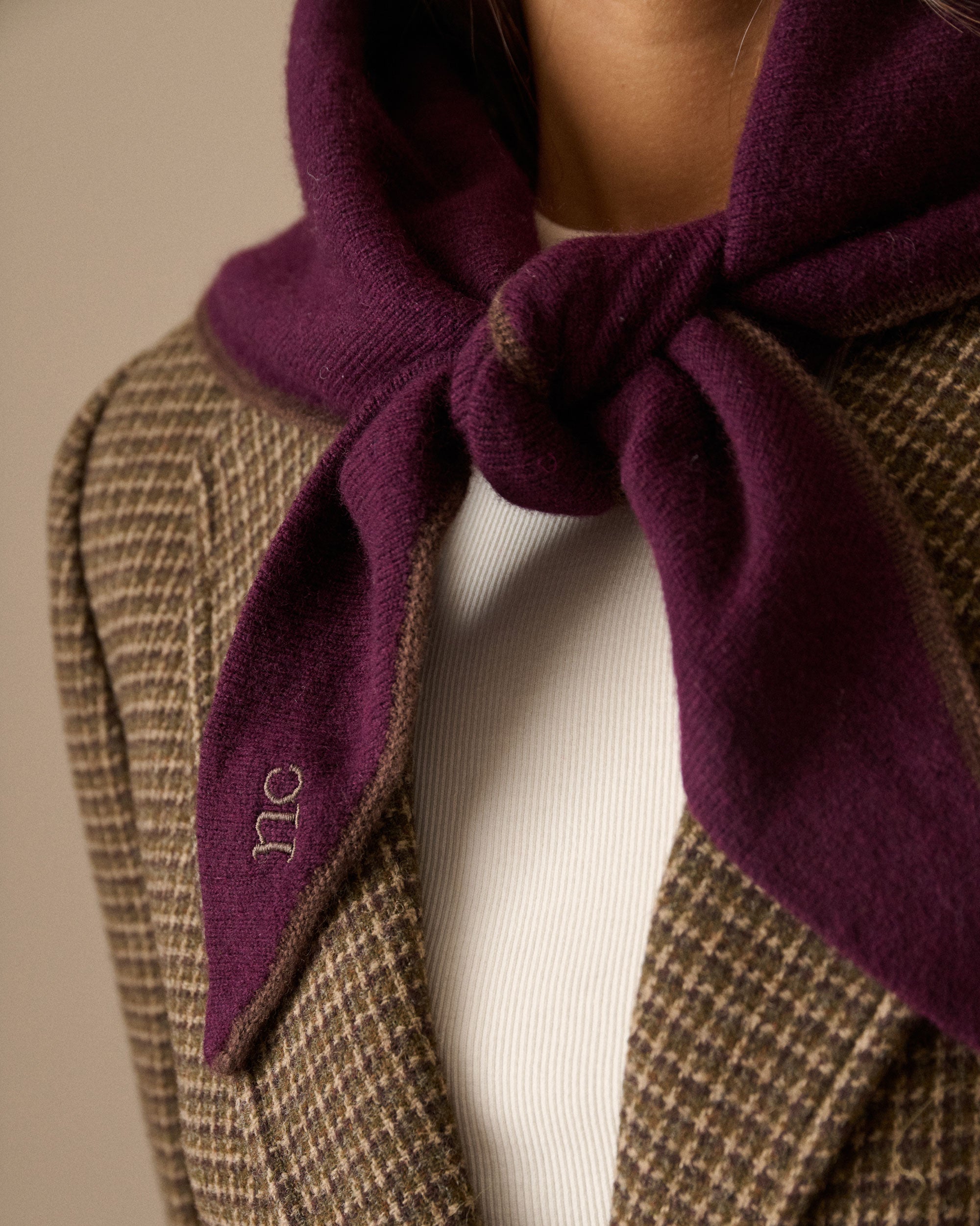 Small Triangle Scarf - Burgundy