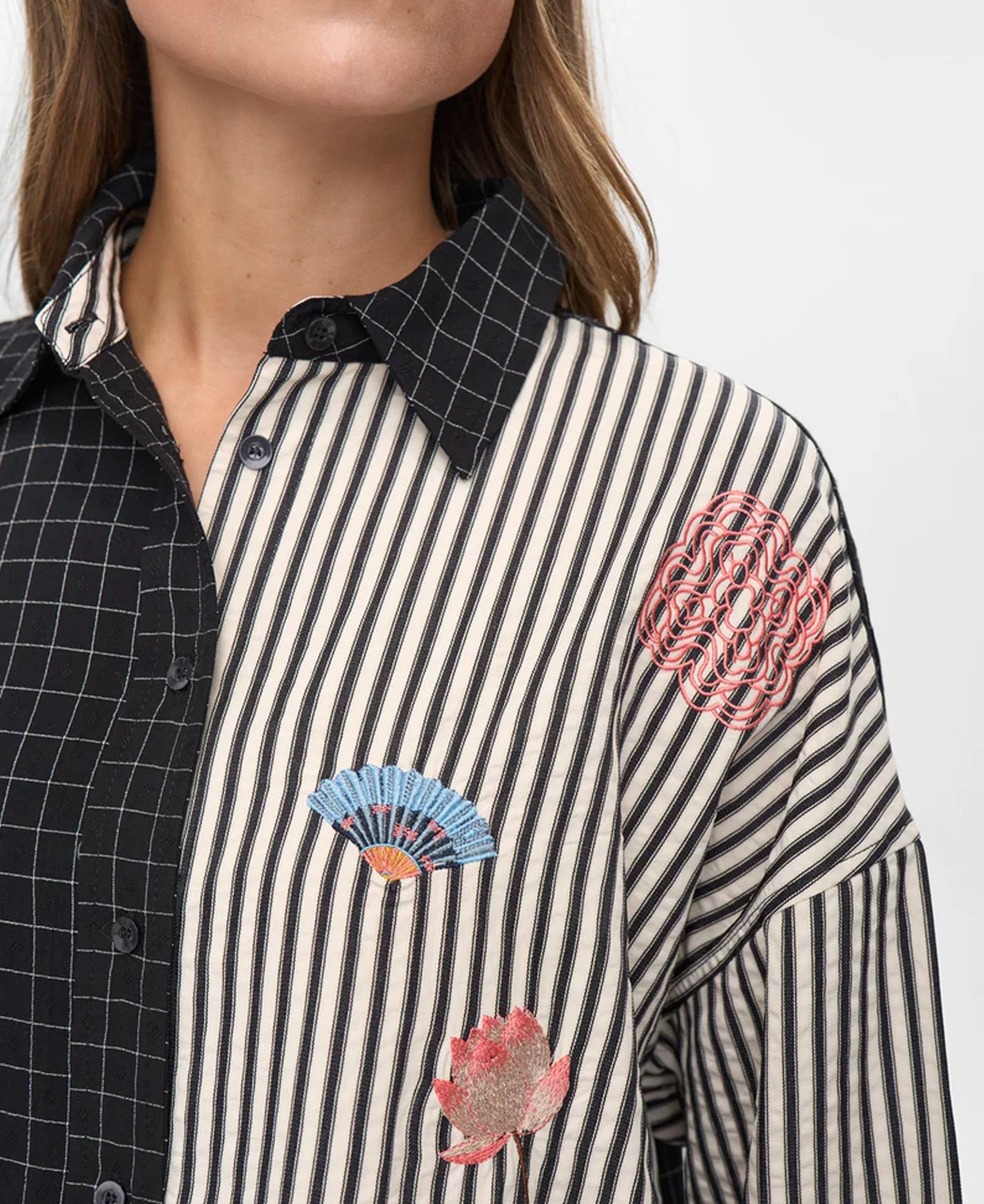 Numiso Shirt - Caviar