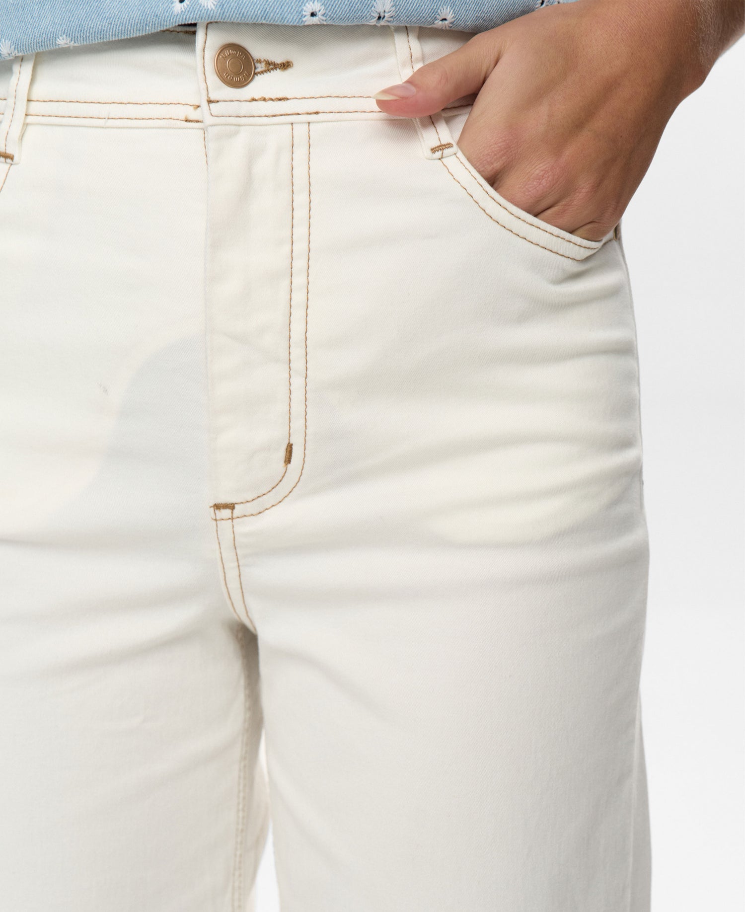 Nuparisan Cropped Twill Pants - Cloud Dancer