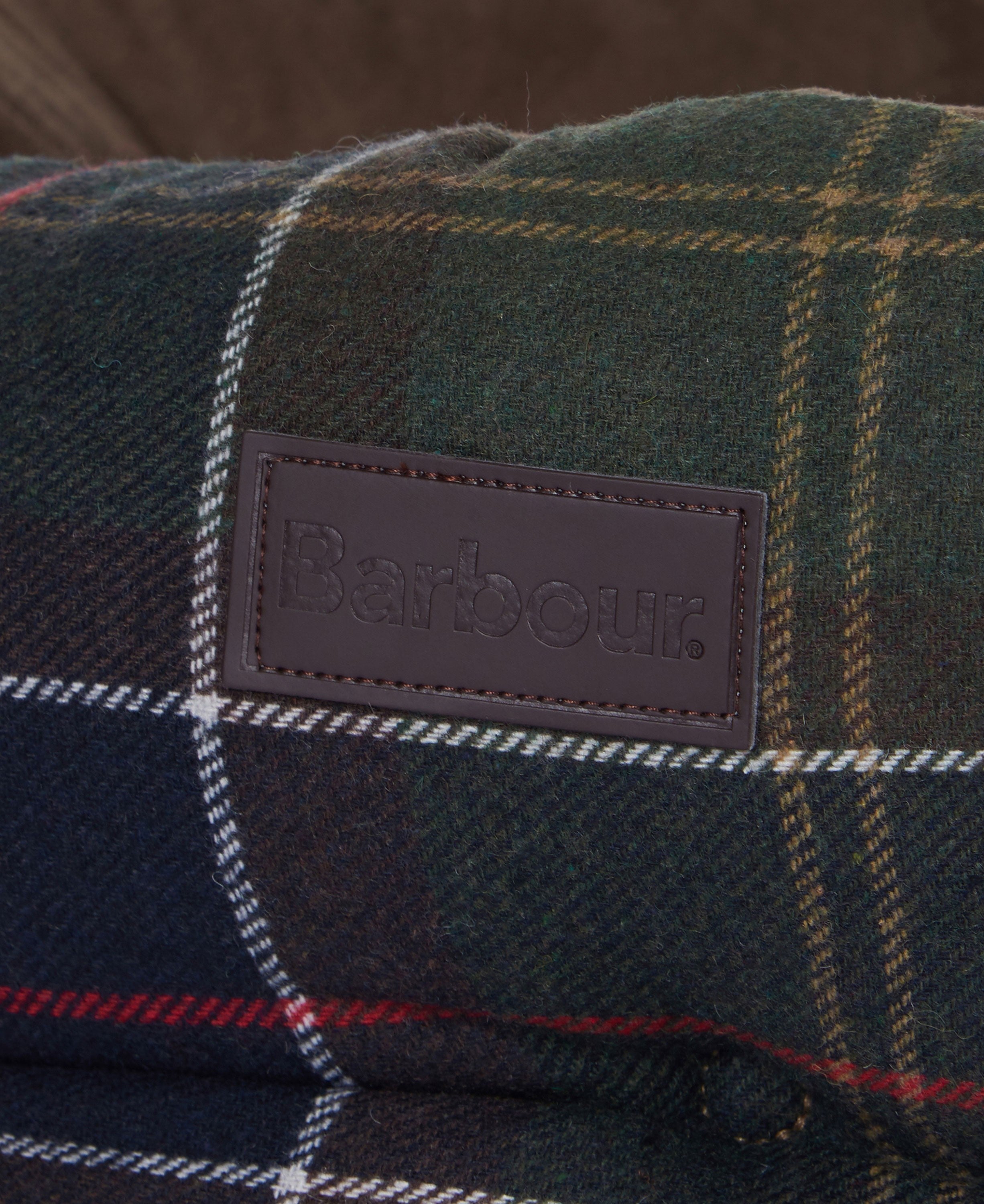 Luxury Dog Bed 24in - Classic Tartan