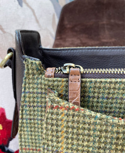 Belton Saddle Bag - Beaters Tweed &amp; Croc