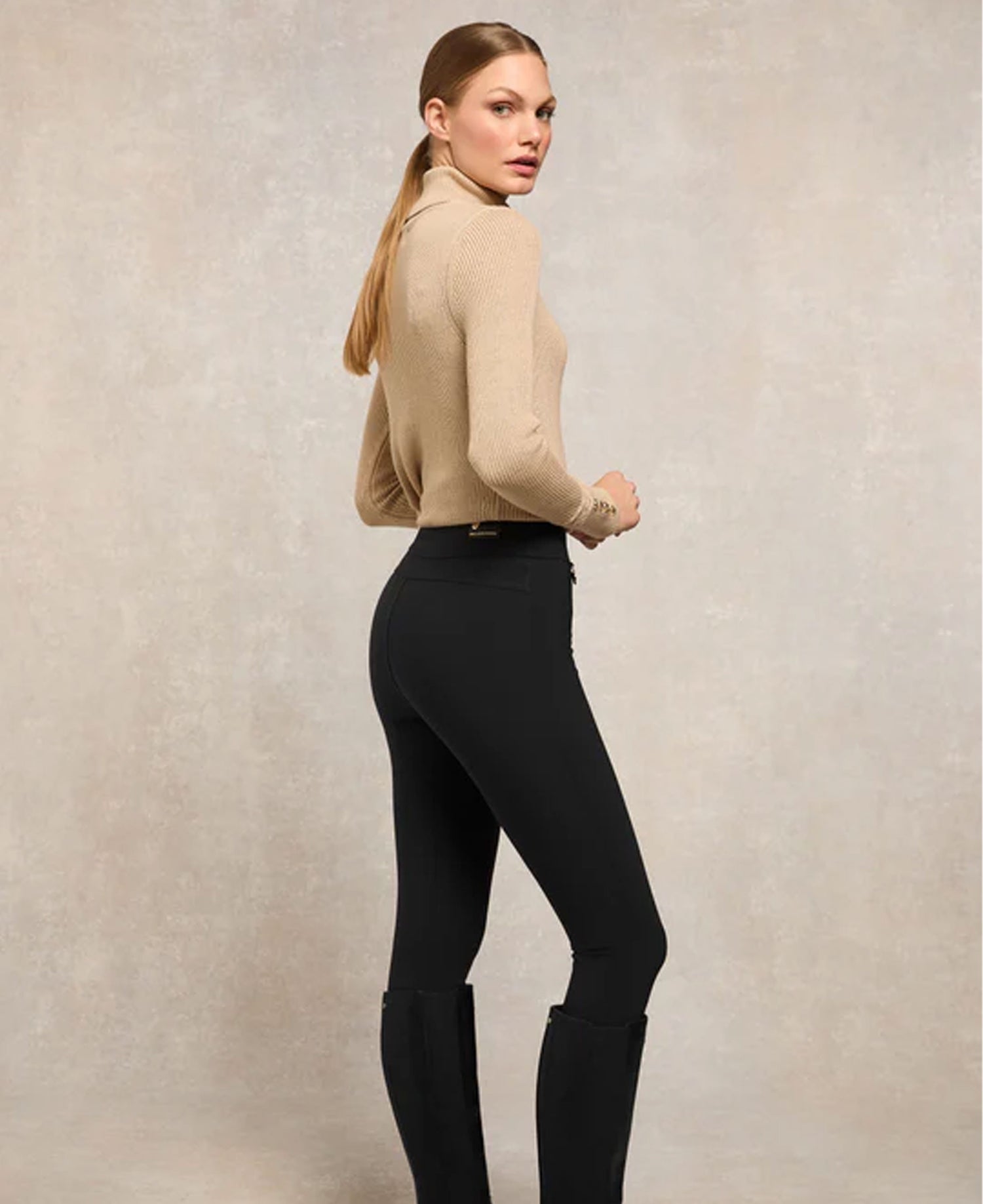Contour Leggings - Black