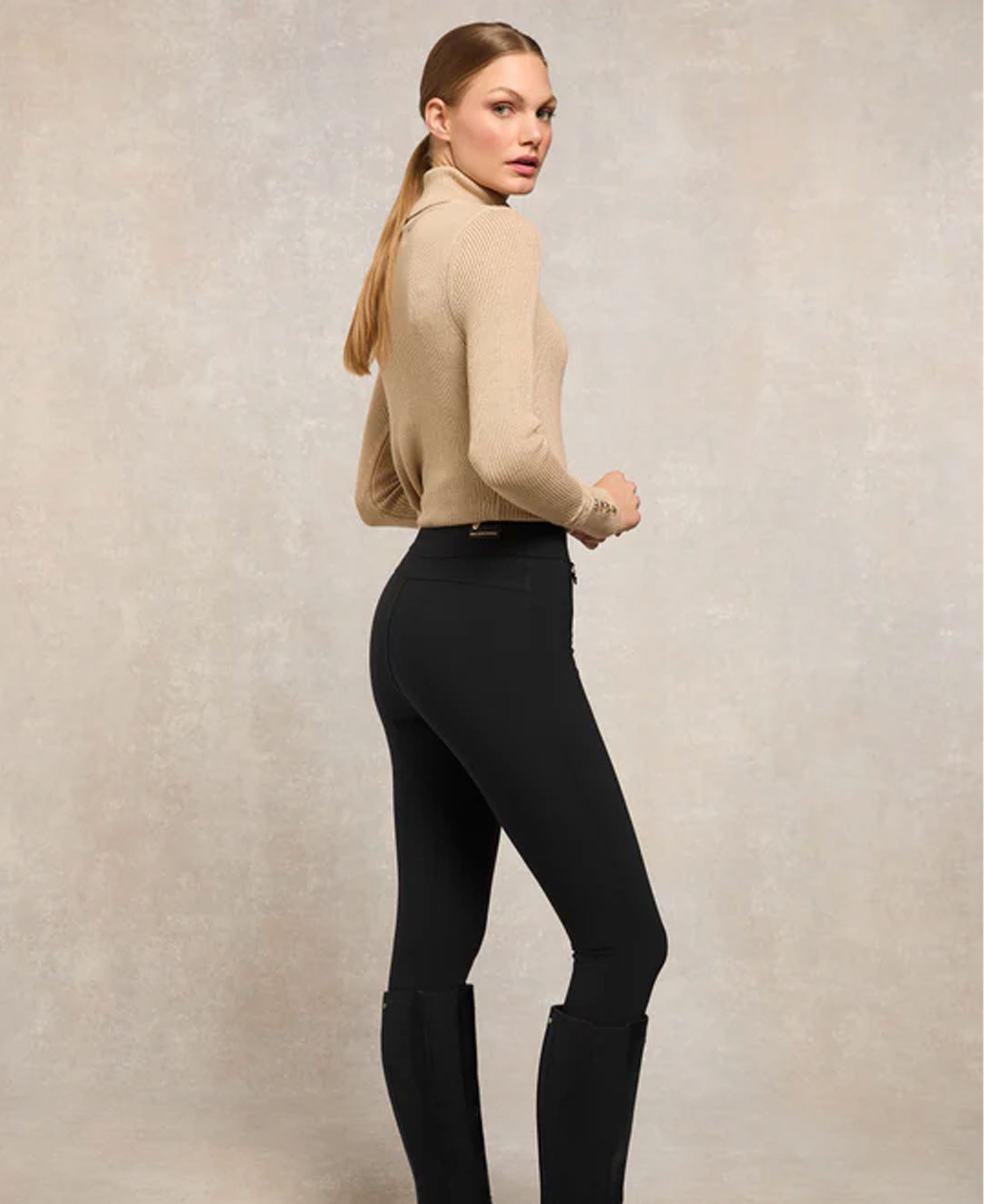 Contour Leggings - Black