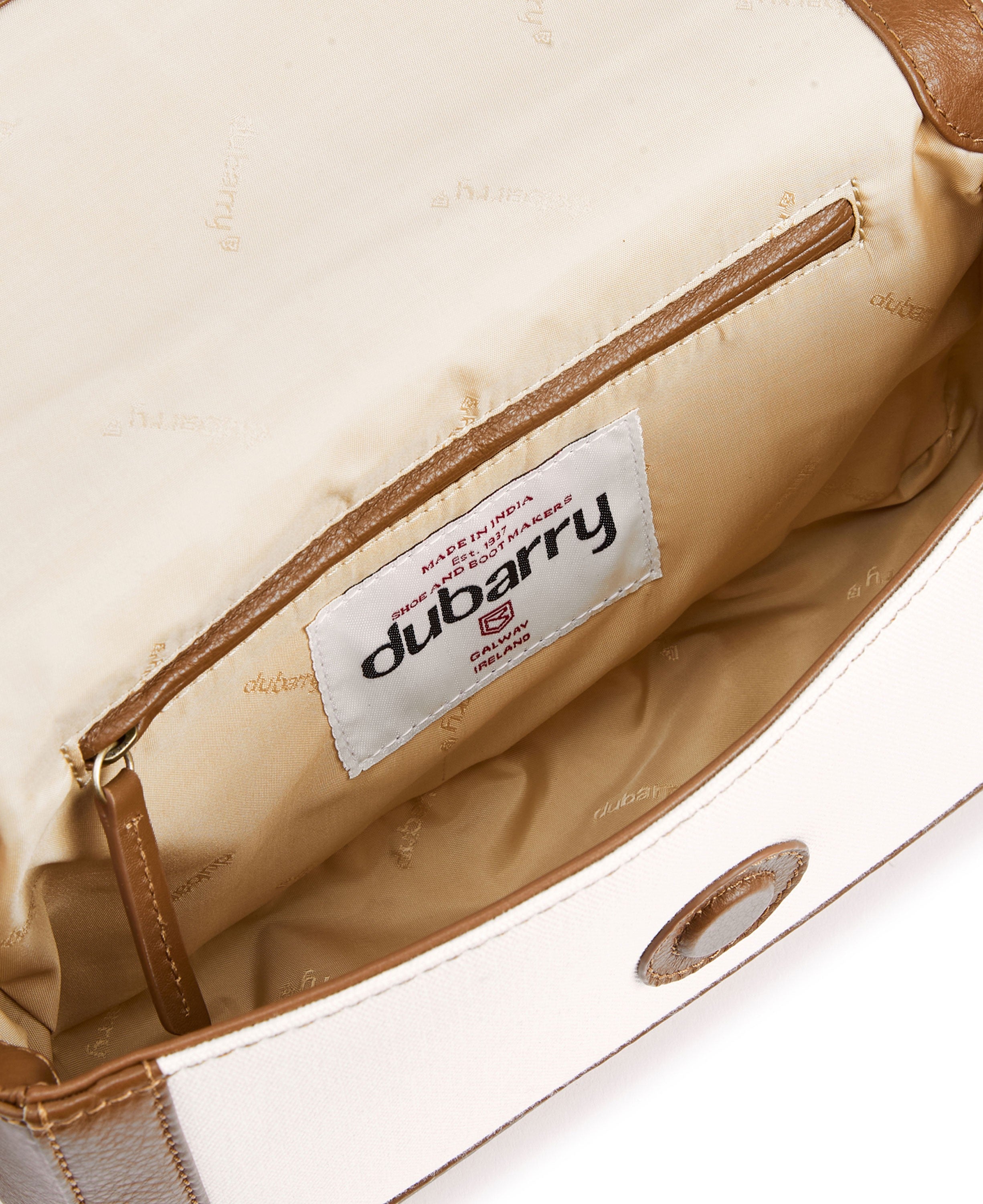 Hillsbrook Cross Body Bag - Caramel