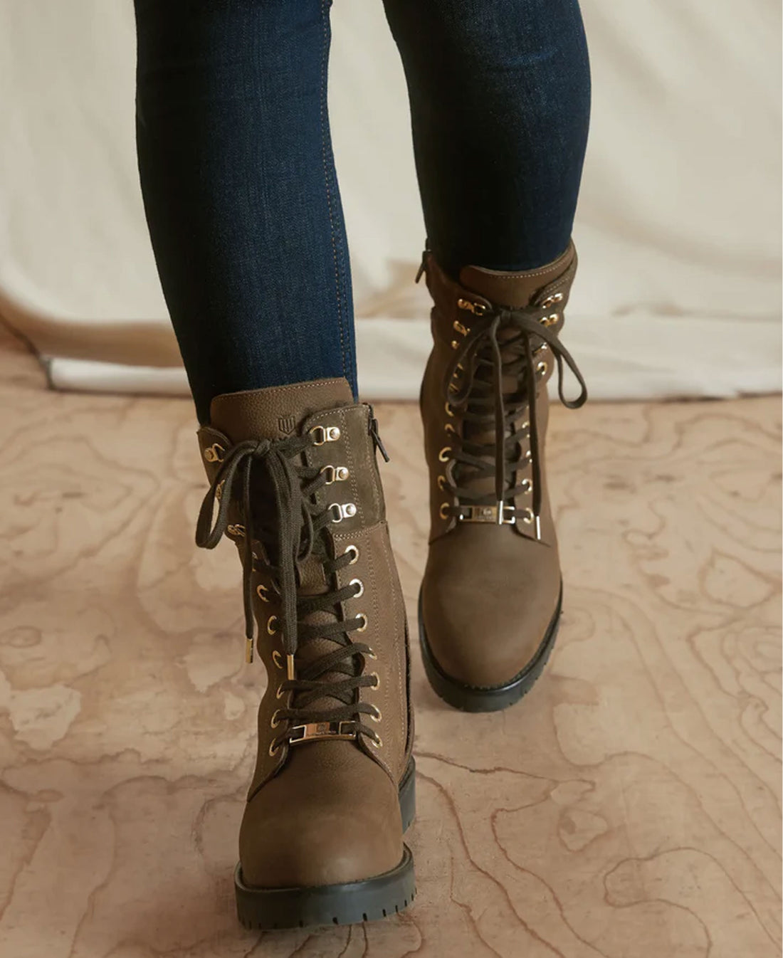 Shearling Anglesey Combat Boot - Fog Nubuck