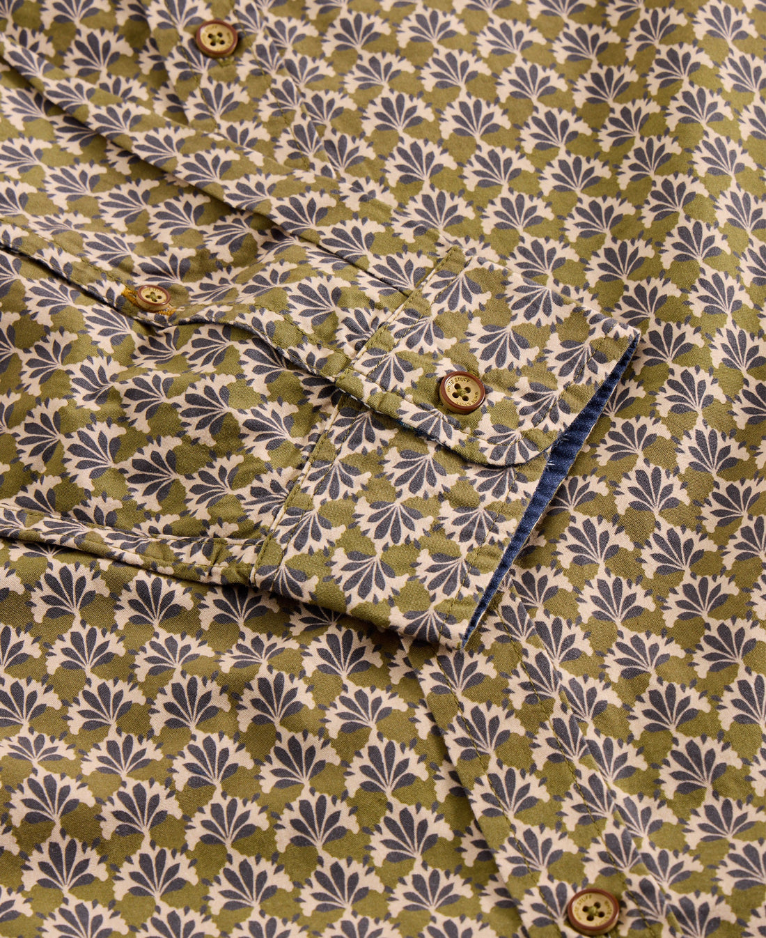 Finsbury Fan Geo Print Shirt - Green Print