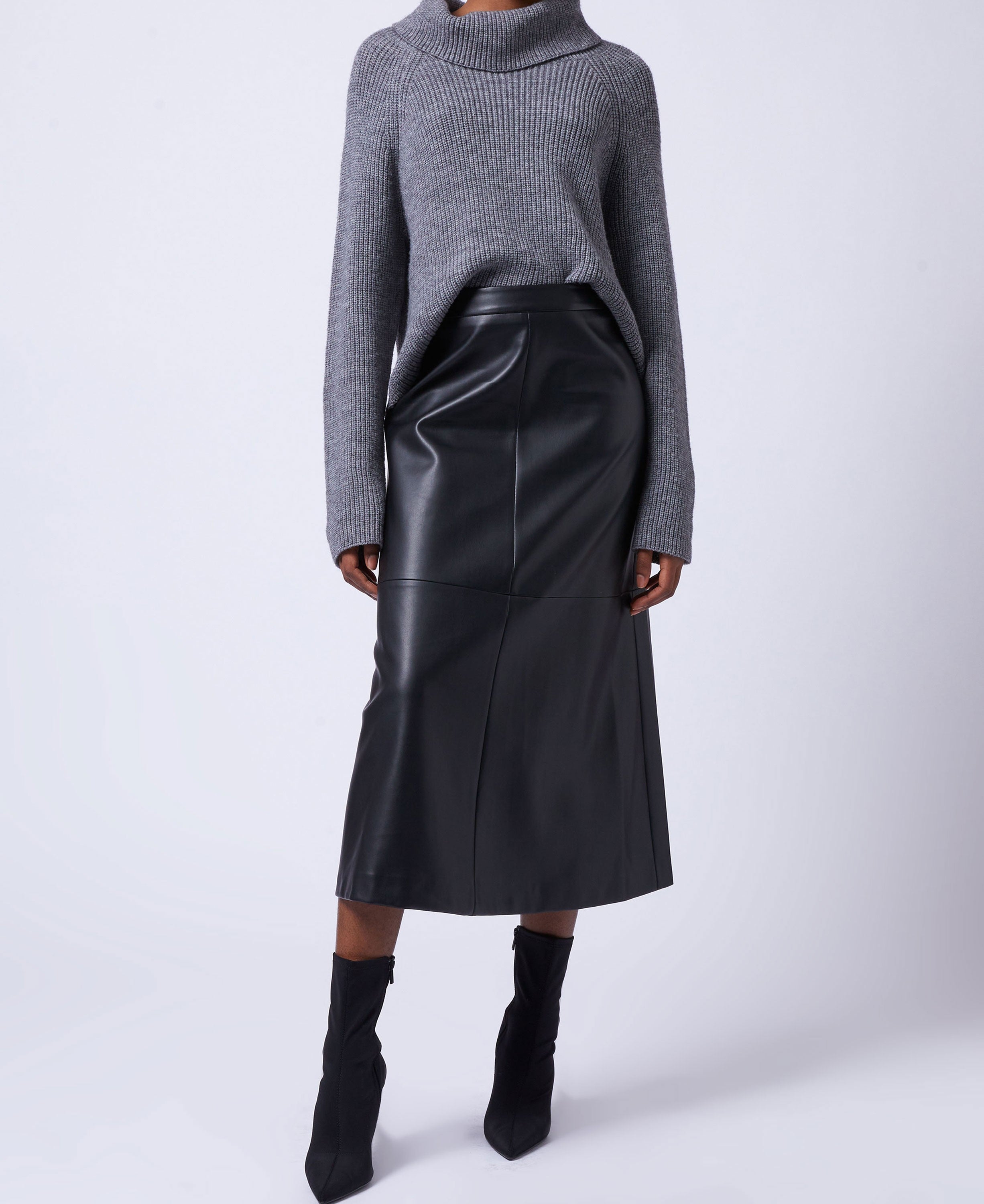 Crolenda Midi Skirt - Blackout