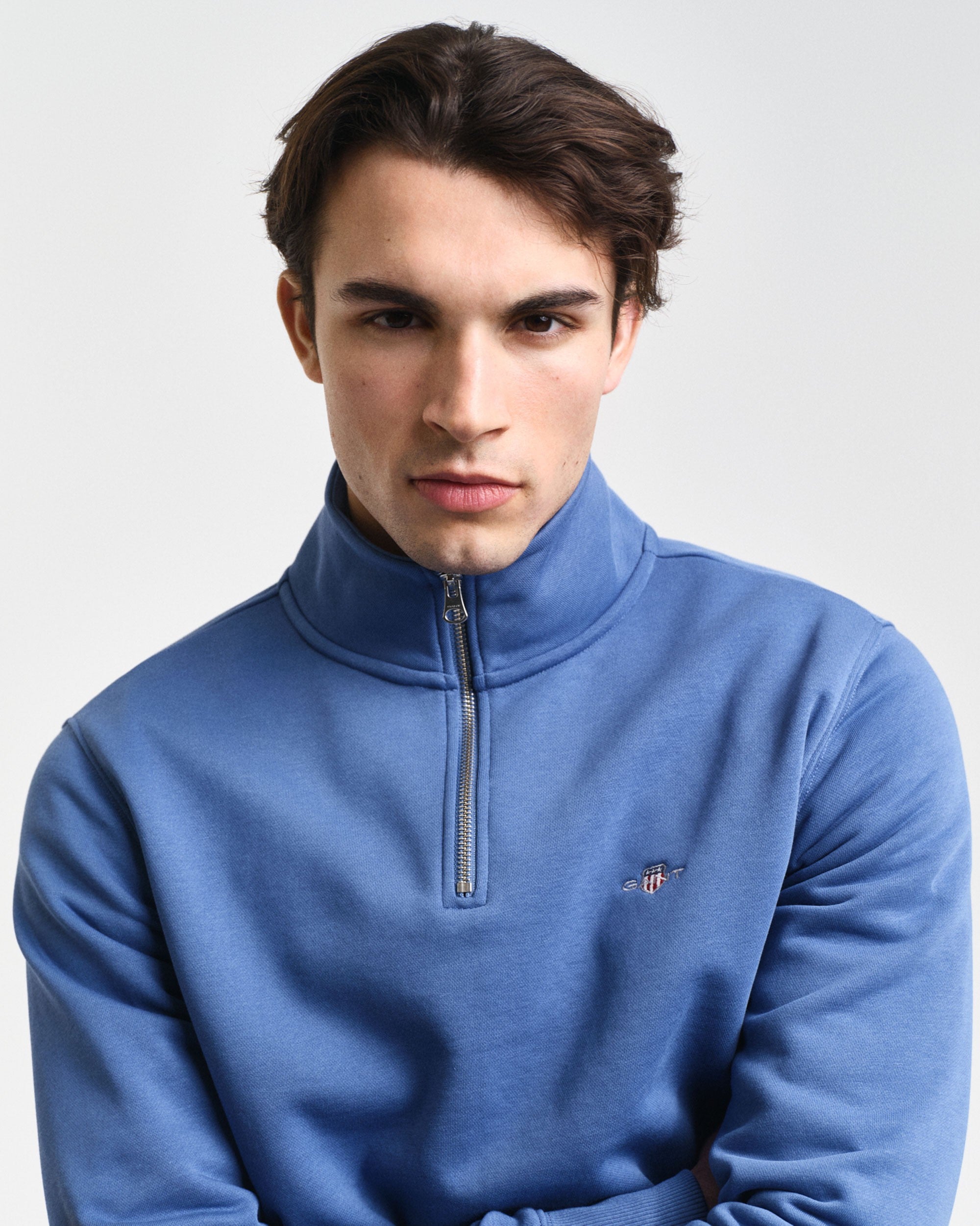 Regular Fit Shield Half Zip Sweat - Vintage Blue