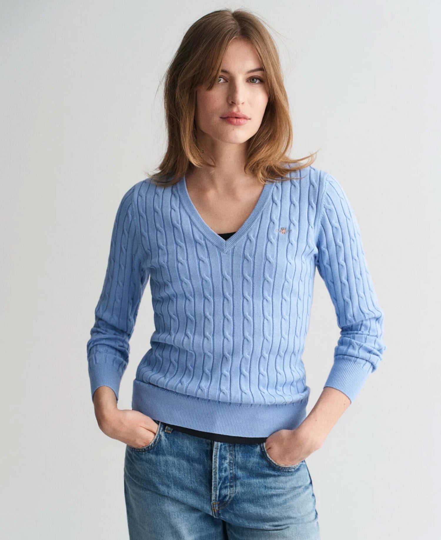 Stretch Cotton Cable V-Neck Sweater - Clear Sky