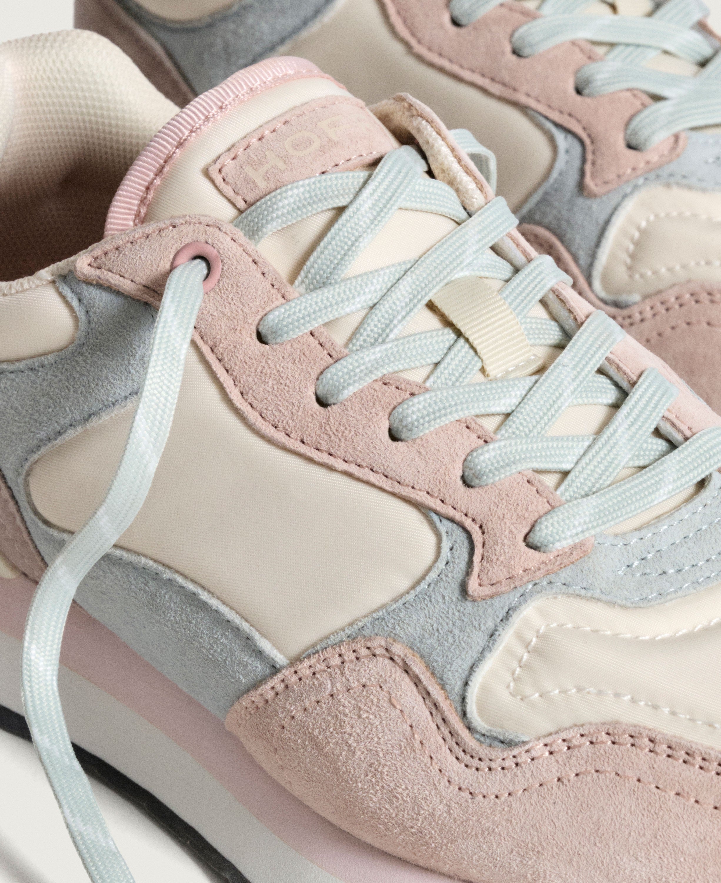 Saint Louis City Trainers - Pink/Beige/Blue