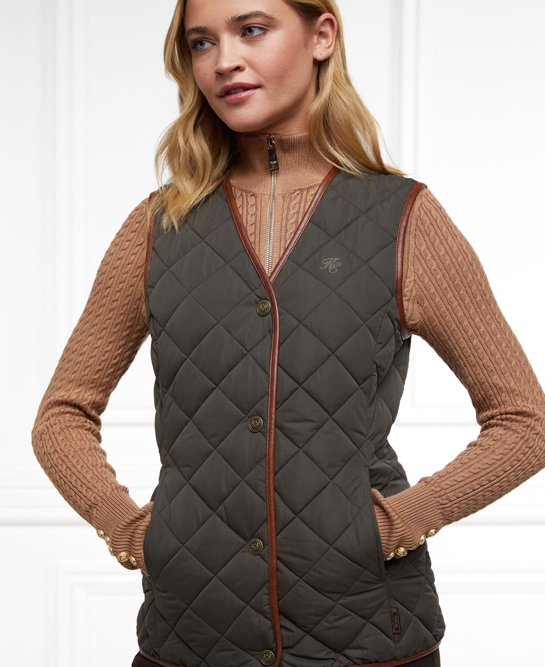 Adlestrop Gilet - Dark Olive