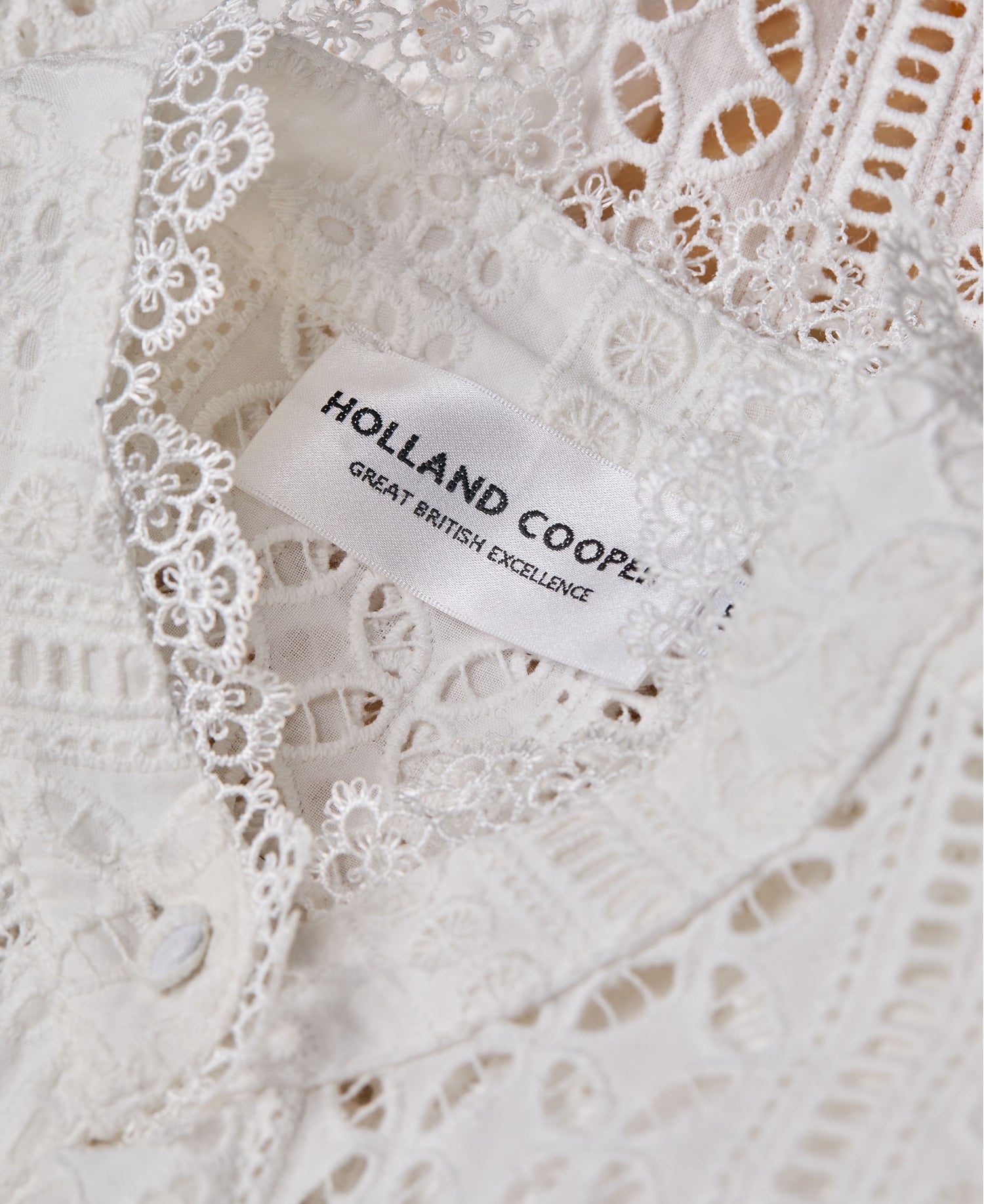 Collarless Broderie Shirt - White