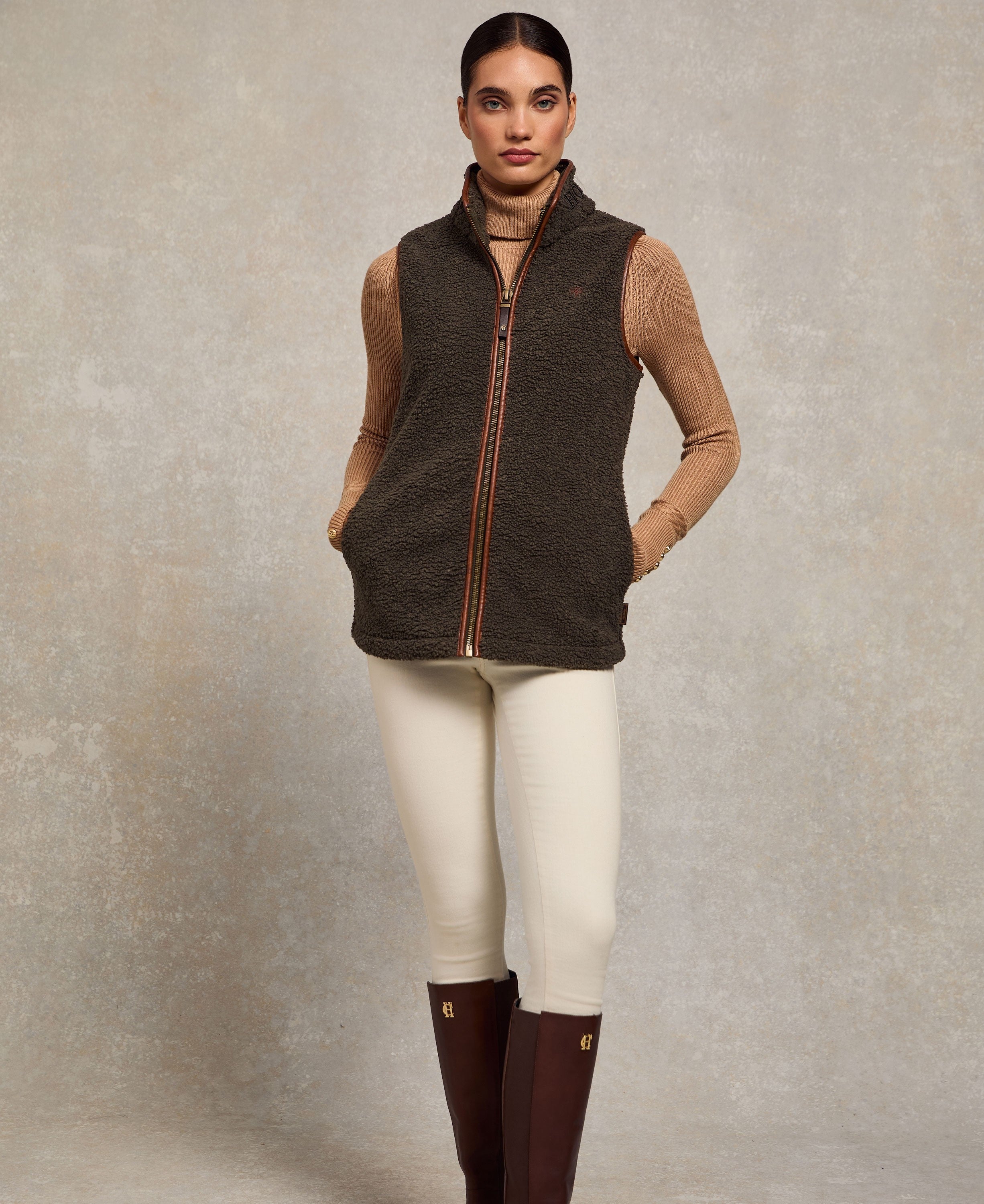 Country Fleece Gilet - Khaki Borg