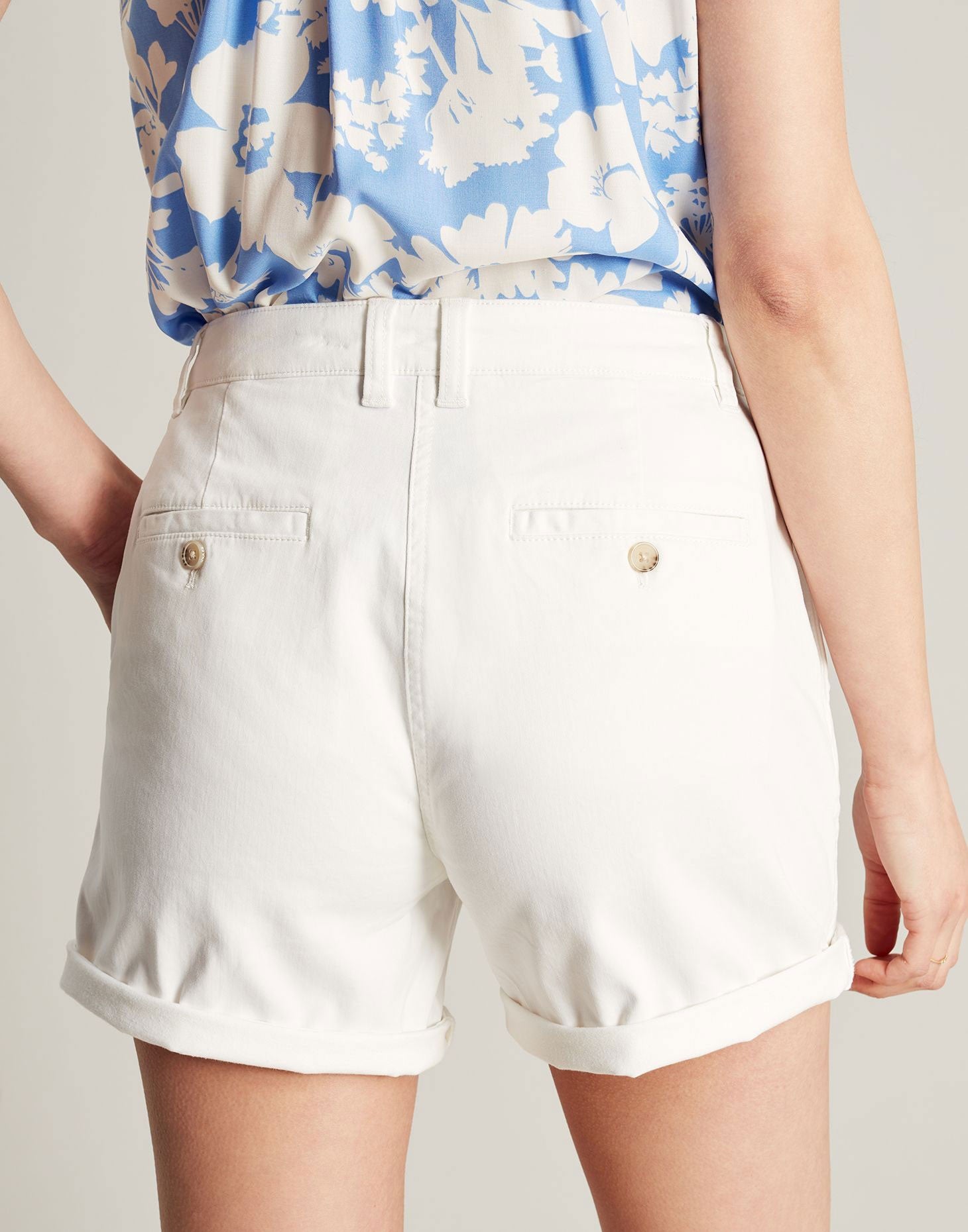 Cruise Mid Length Chino Short - Bright White