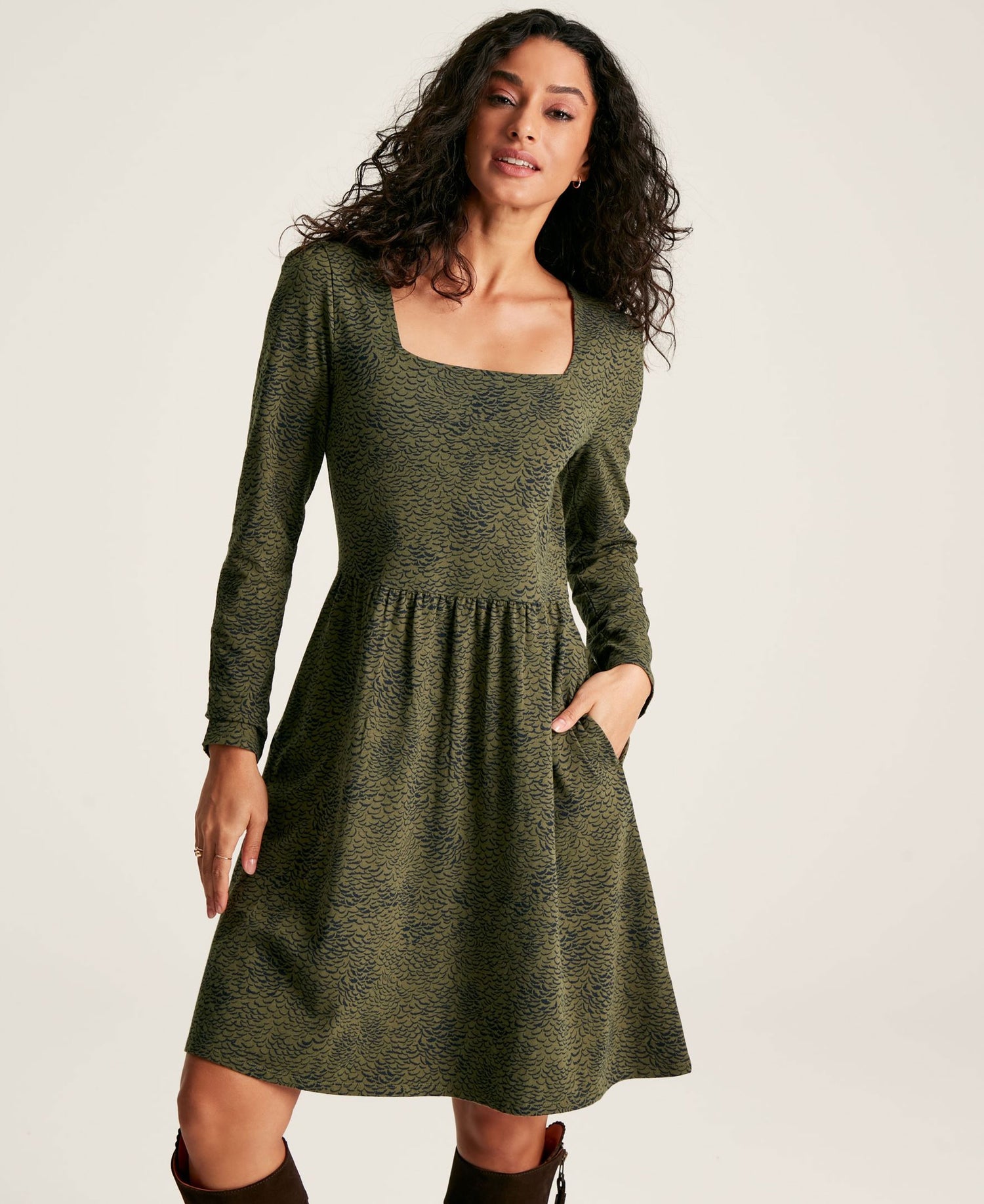 Neve Jersey Long Sleeve Dress - Green Feather Print