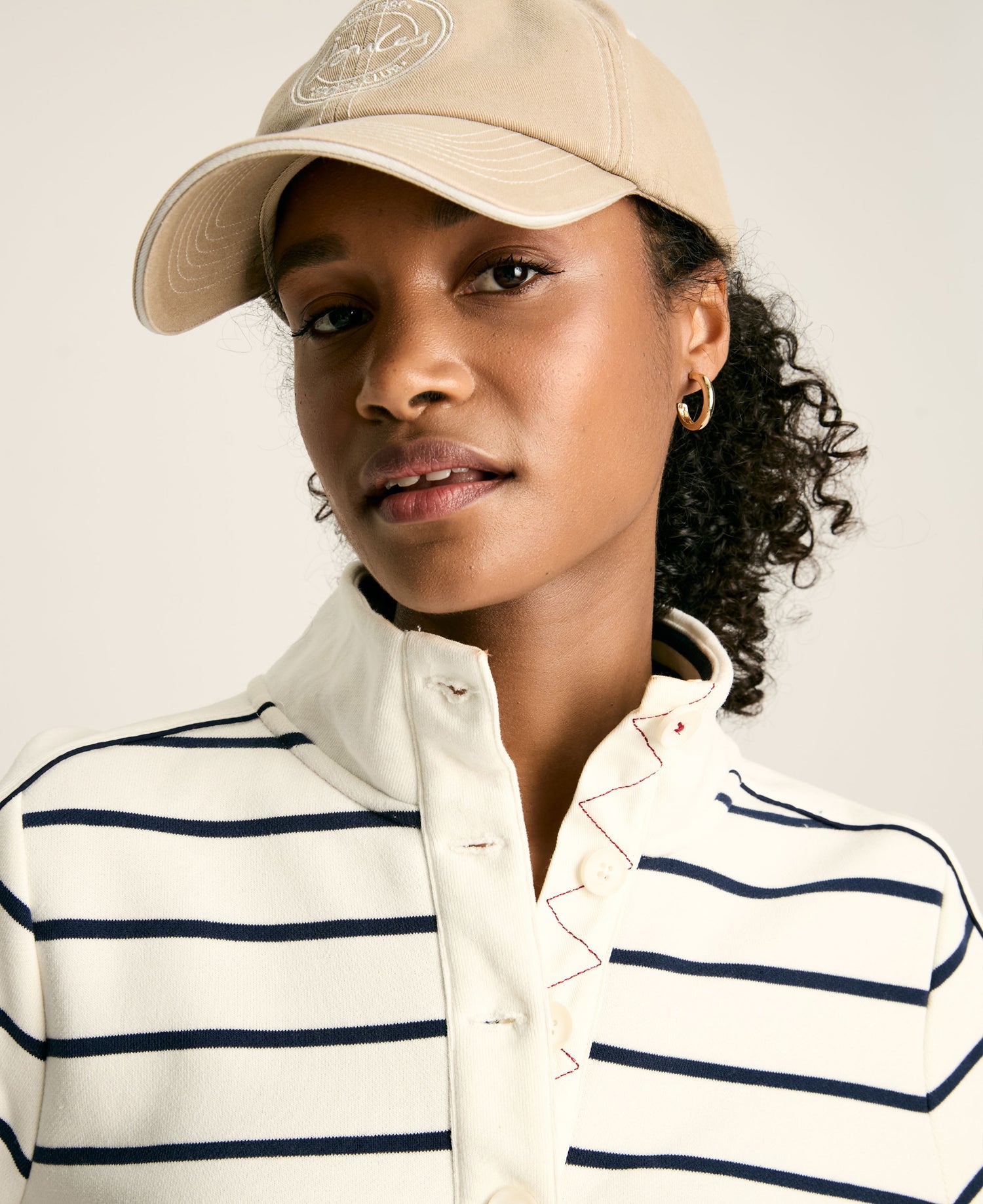 Southwold Button Down Striped Sweatshirt - Creme