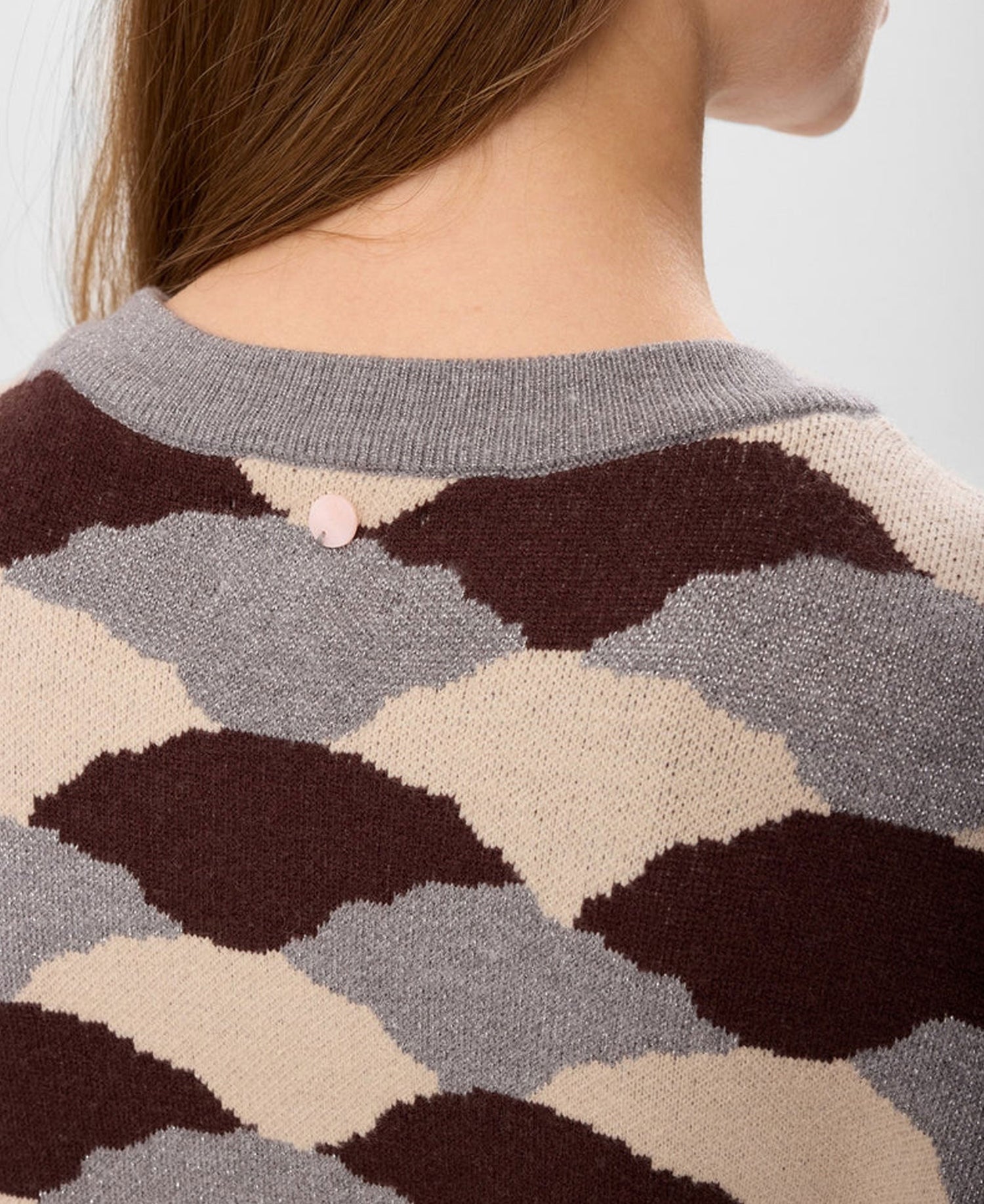Nulila Pullover - Black Coffee