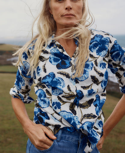 Larissa Shirt - Spring Pansy Chalk