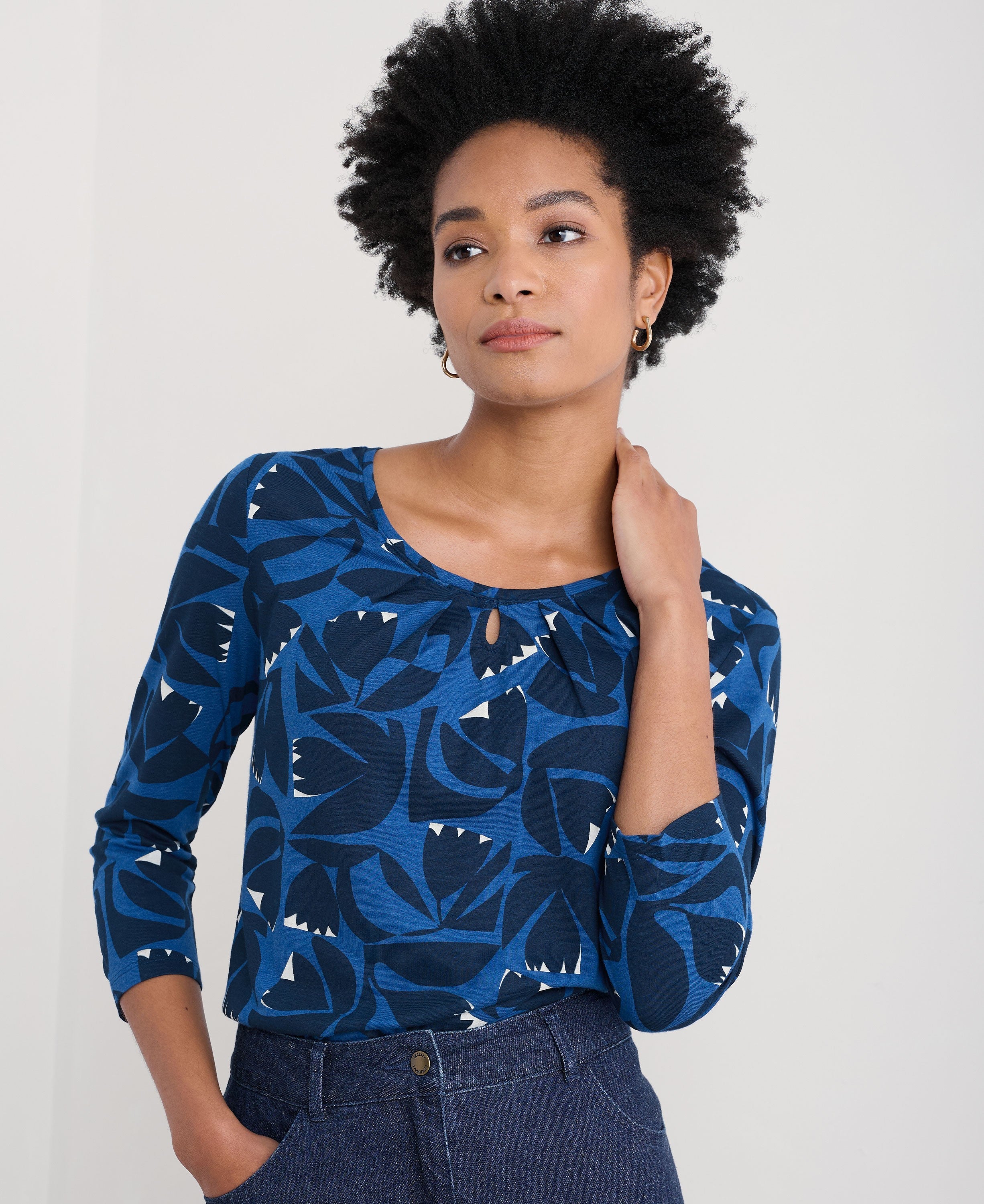 3/4 Sleeve Appletree Top - Floral Cutout Ink