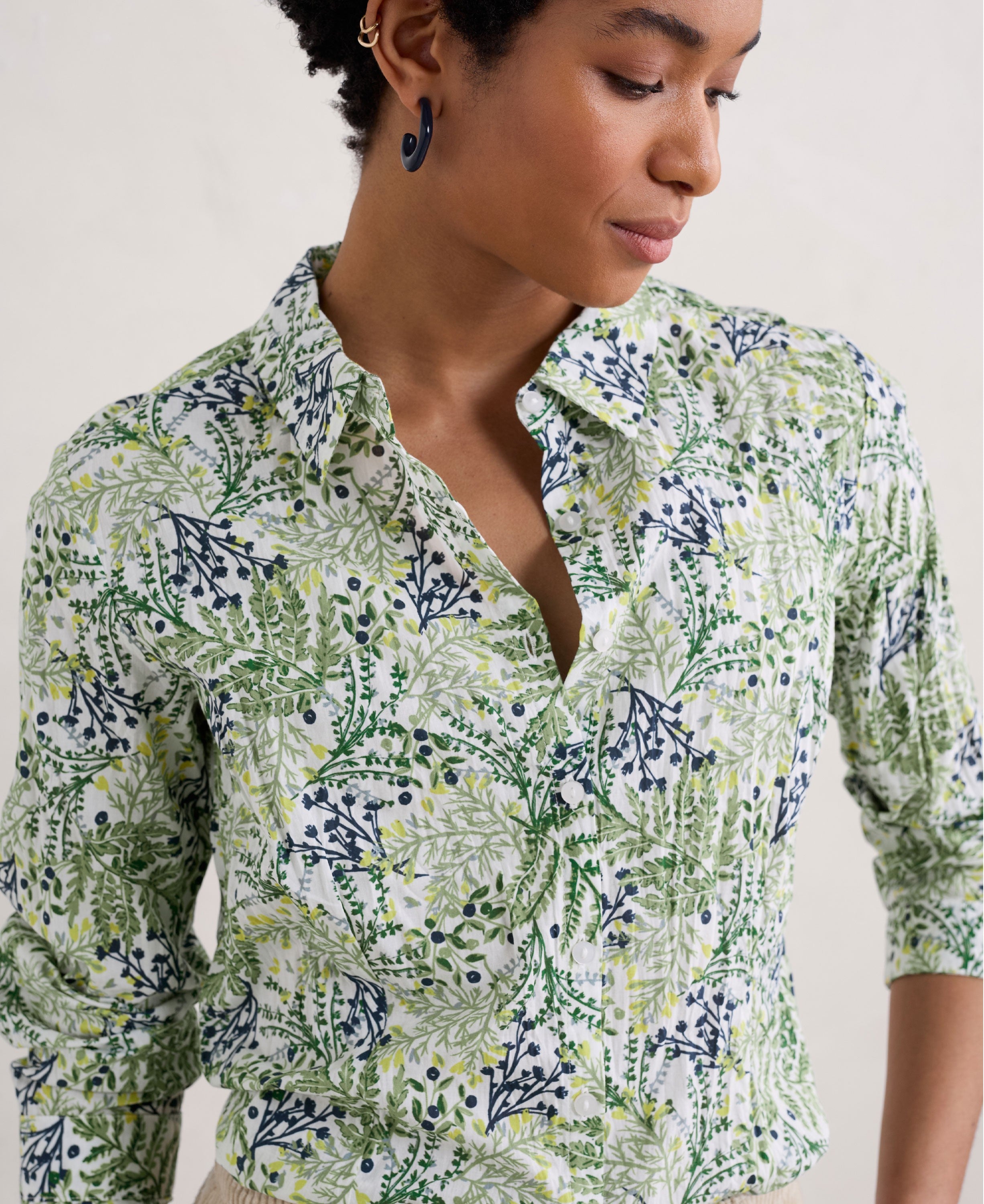 Larissa Shirt - Pressed Fern Chalk