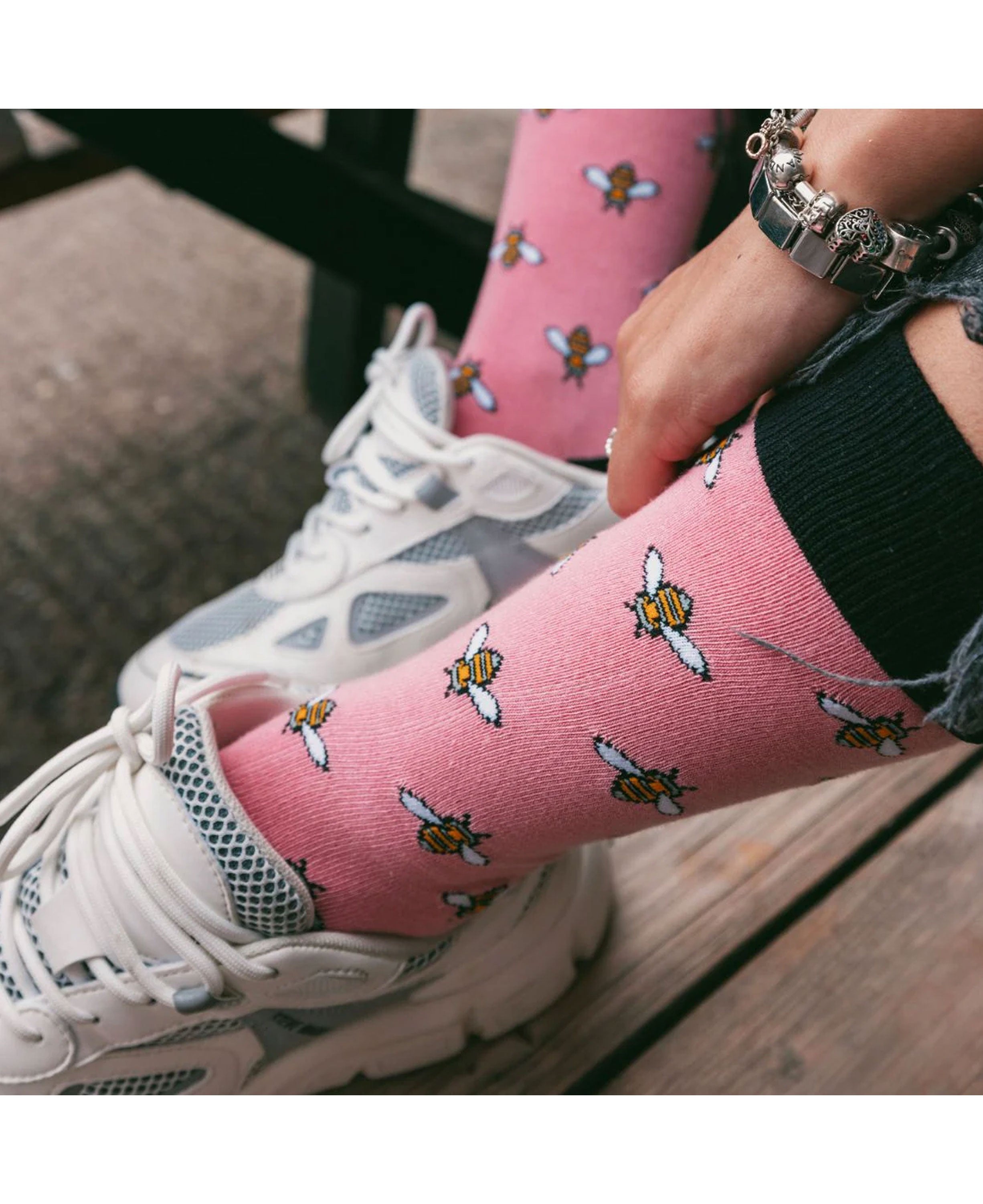 Bamboo Socks - Pink Bumblebees