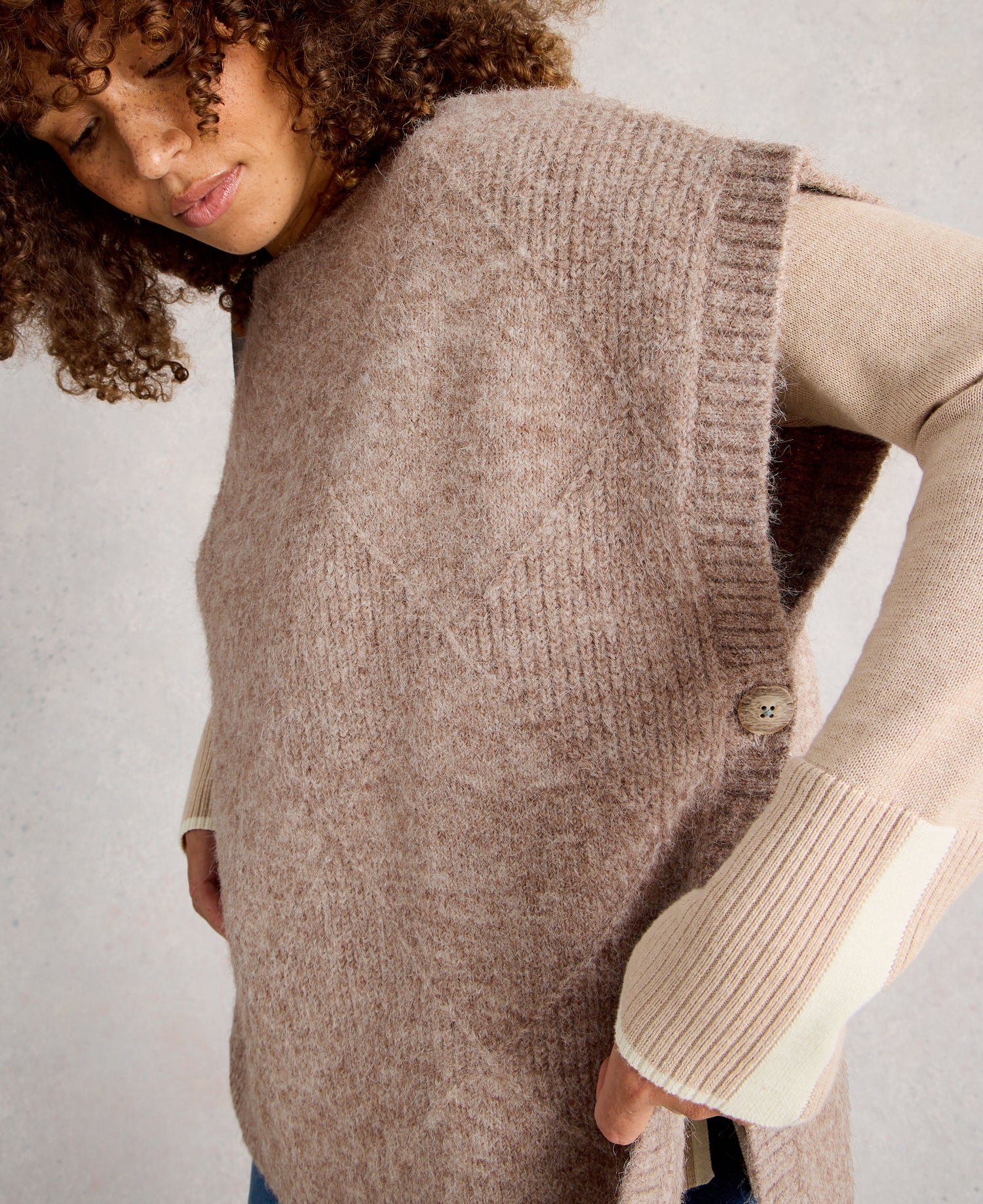 Diamond Stitch Poncho - Light Natural