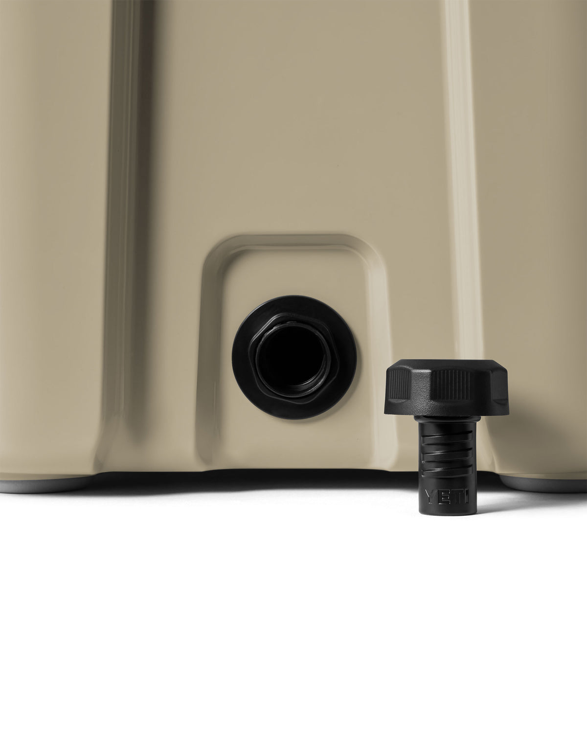 Roadie 24 Cool Box - Tan