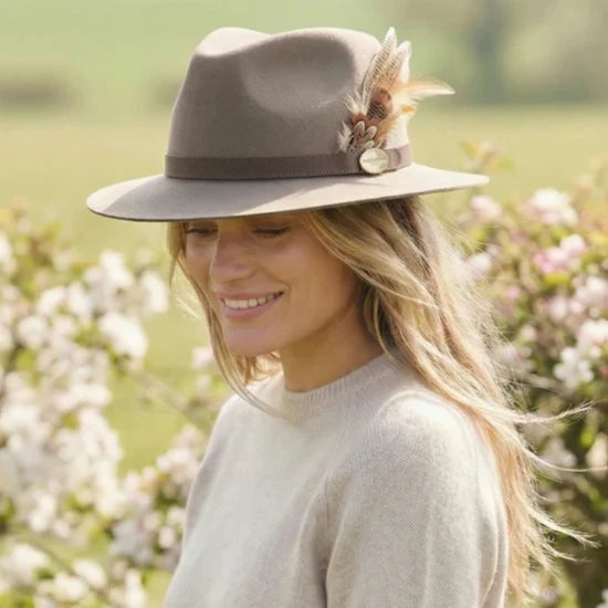 The Suffolk Fedora - Taupe Bronze Feather